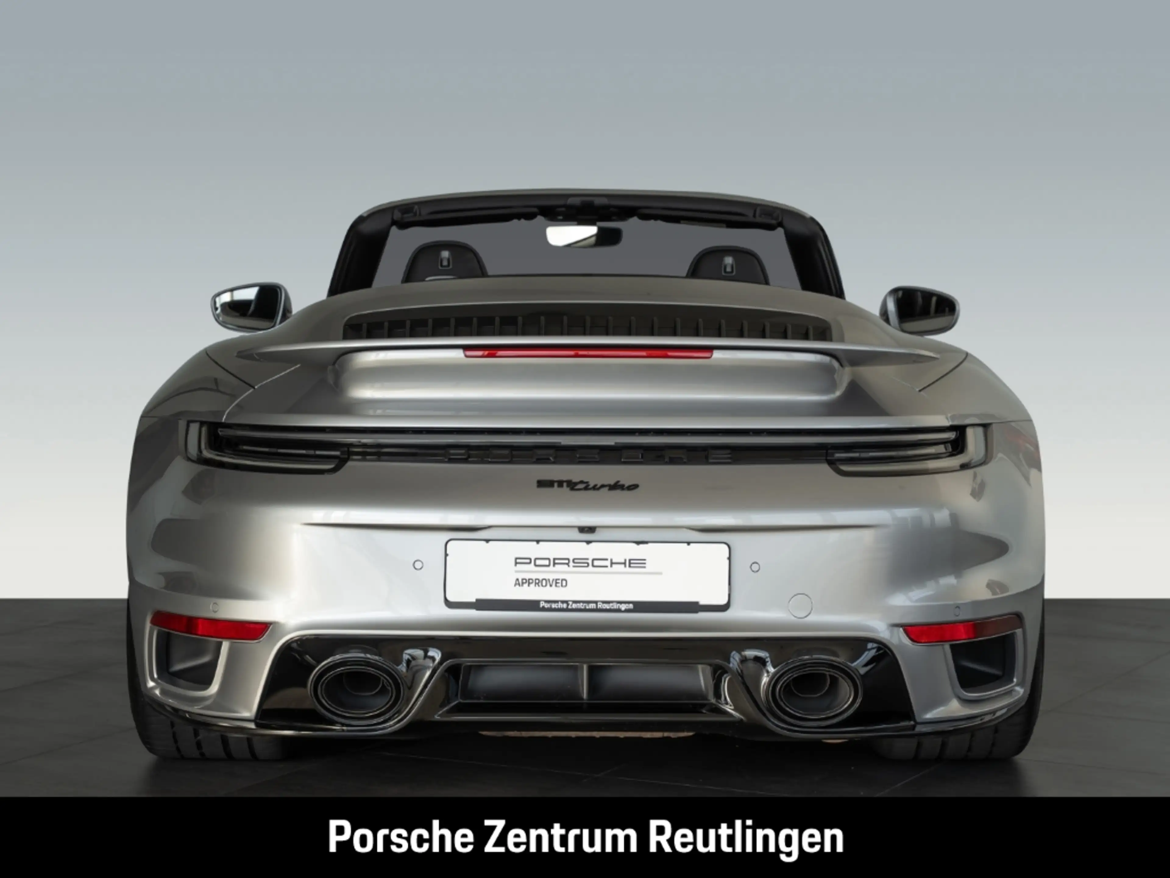Porsche 992 (911) Turbo Cabriolet — photo 13