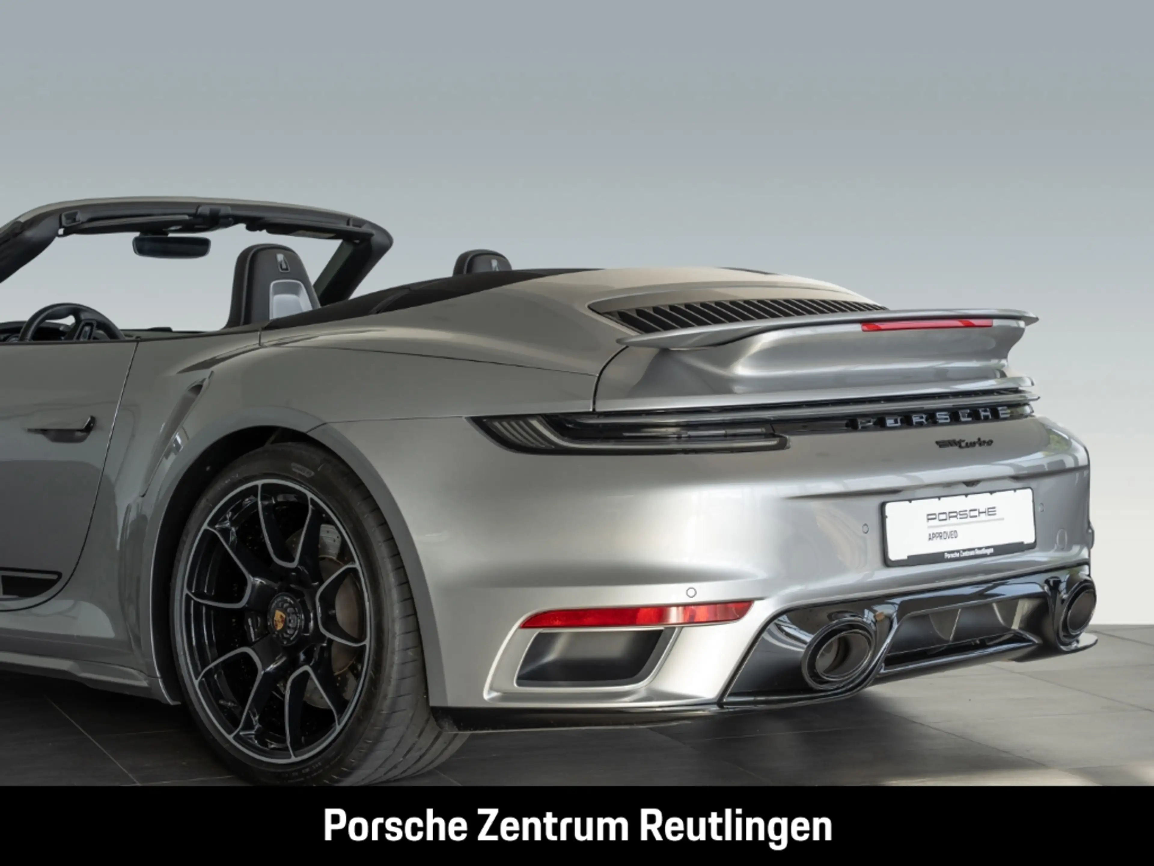 Porsche 992 (911) Turbo Cabriolet — photo 14