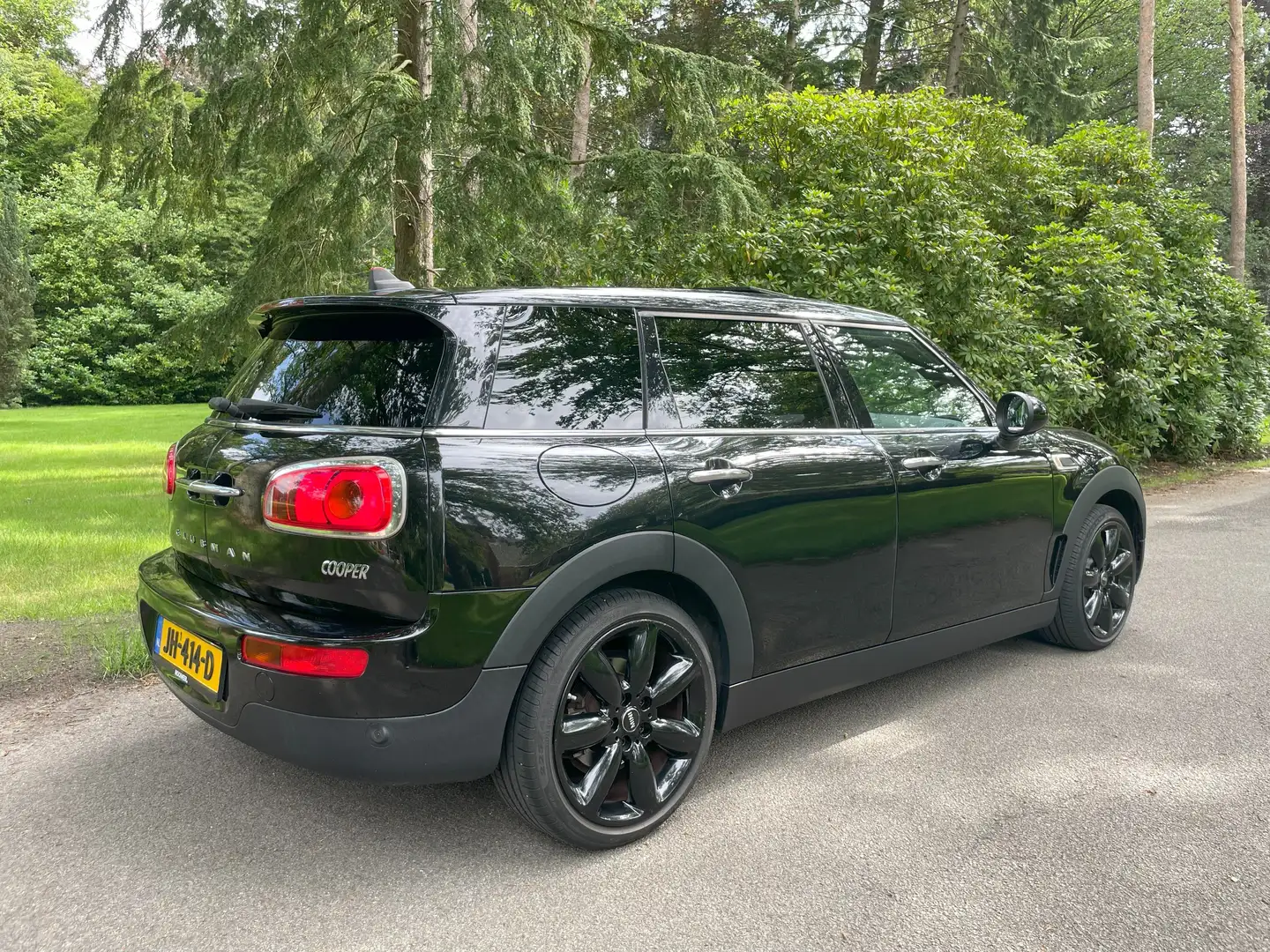 MINI Cooper Clubman Clubman 1.5 Aut. - Pano-Harman Kardon-Sportstoelen Zwart - 2