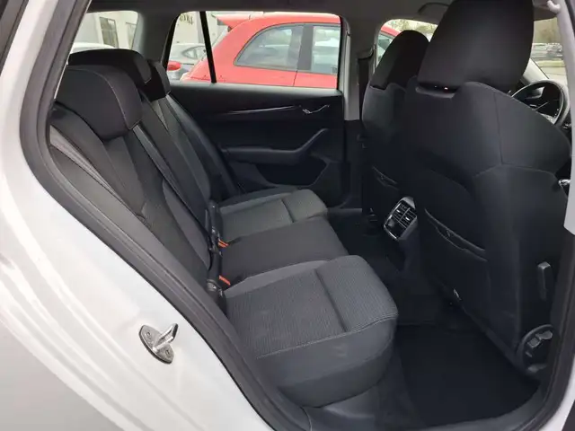 Skoda Octavia 2.0 TDI 116 COMBI AMBITION LED