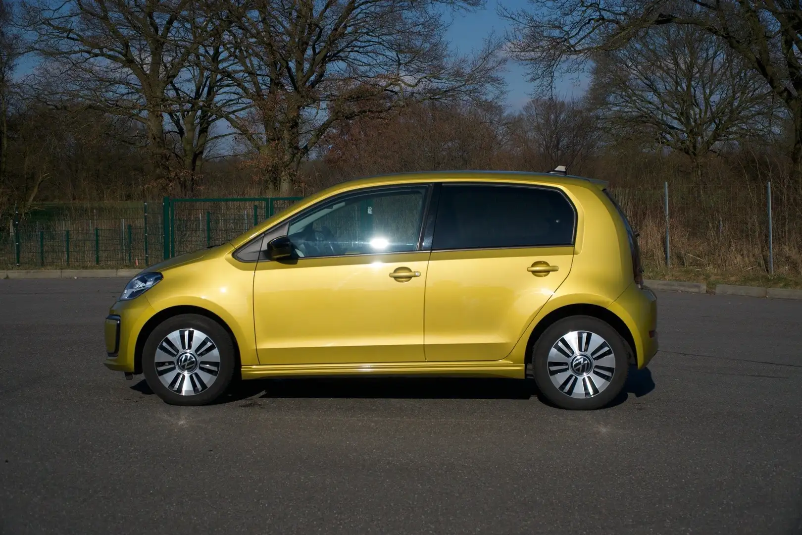 Volkswagen e-up! up! e-load Gelb - 2