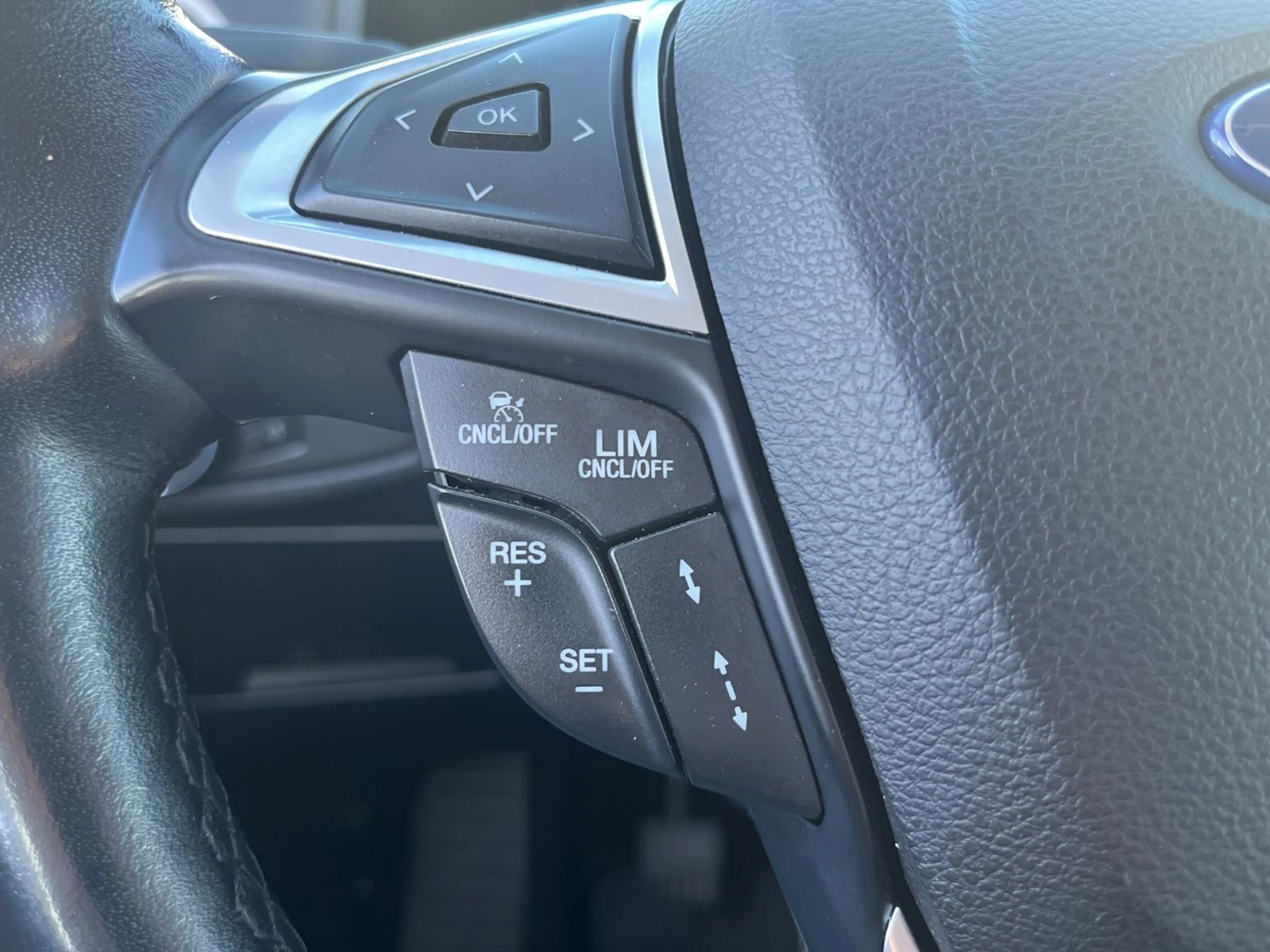 Ford S-Max 2.0 EcoBlue Edition AHK ACC 8fach bereift — photo 12