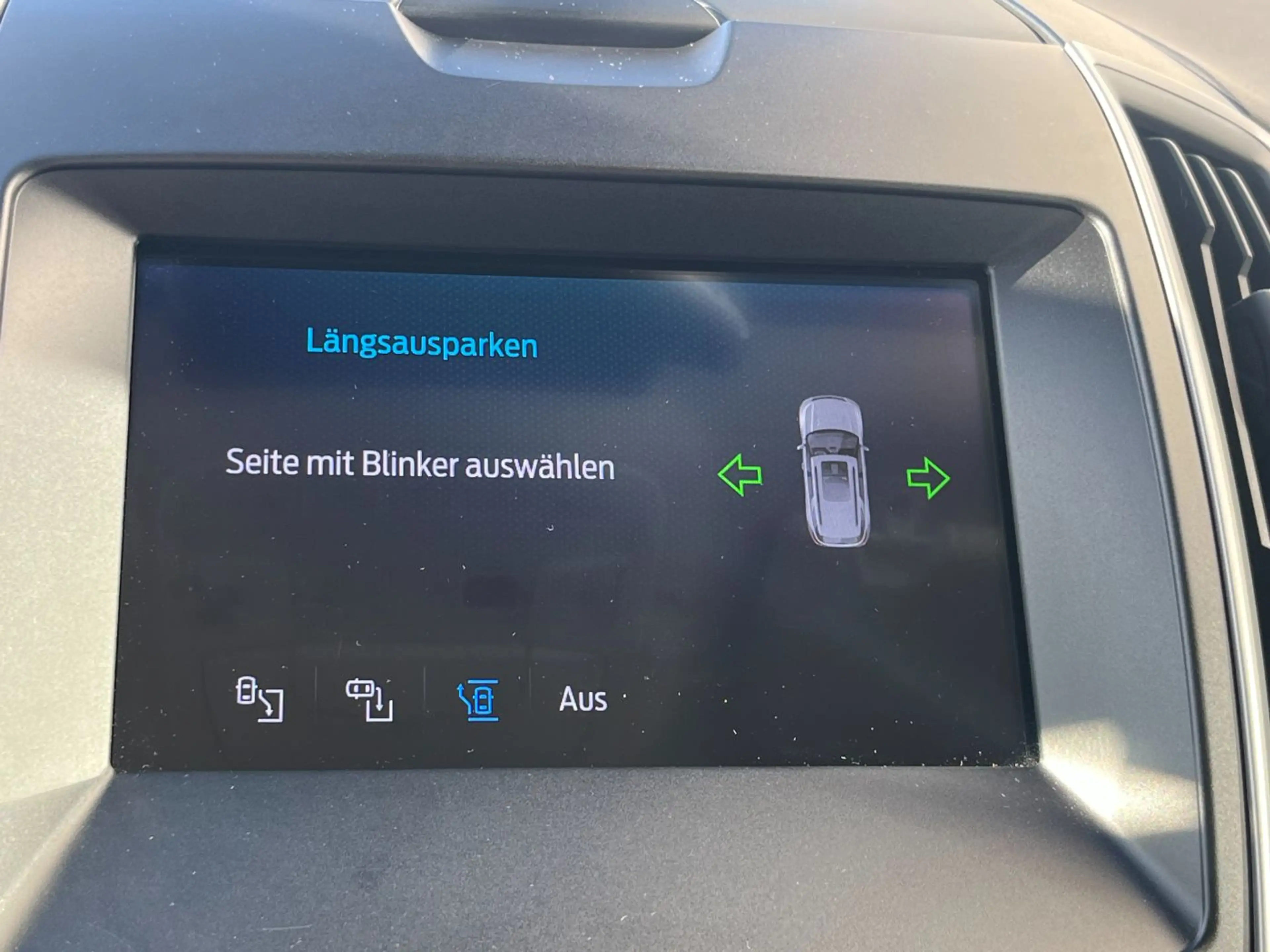 Ford S-Max 2.0 EcoBlue Edition AHK ACC 8fach bereift — photo 11