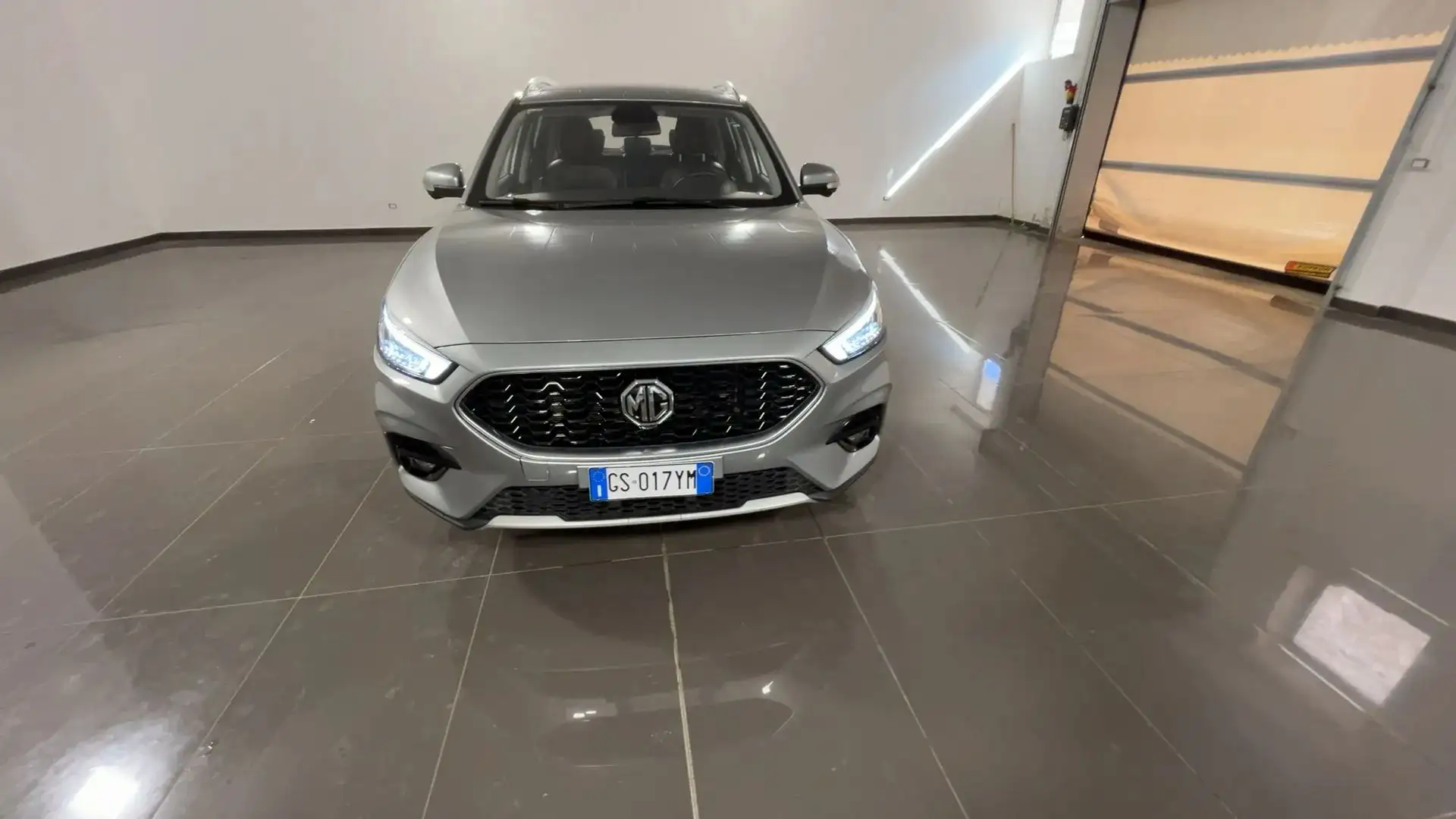 MG ZS ZS 1.5 Luxury Argento - 2