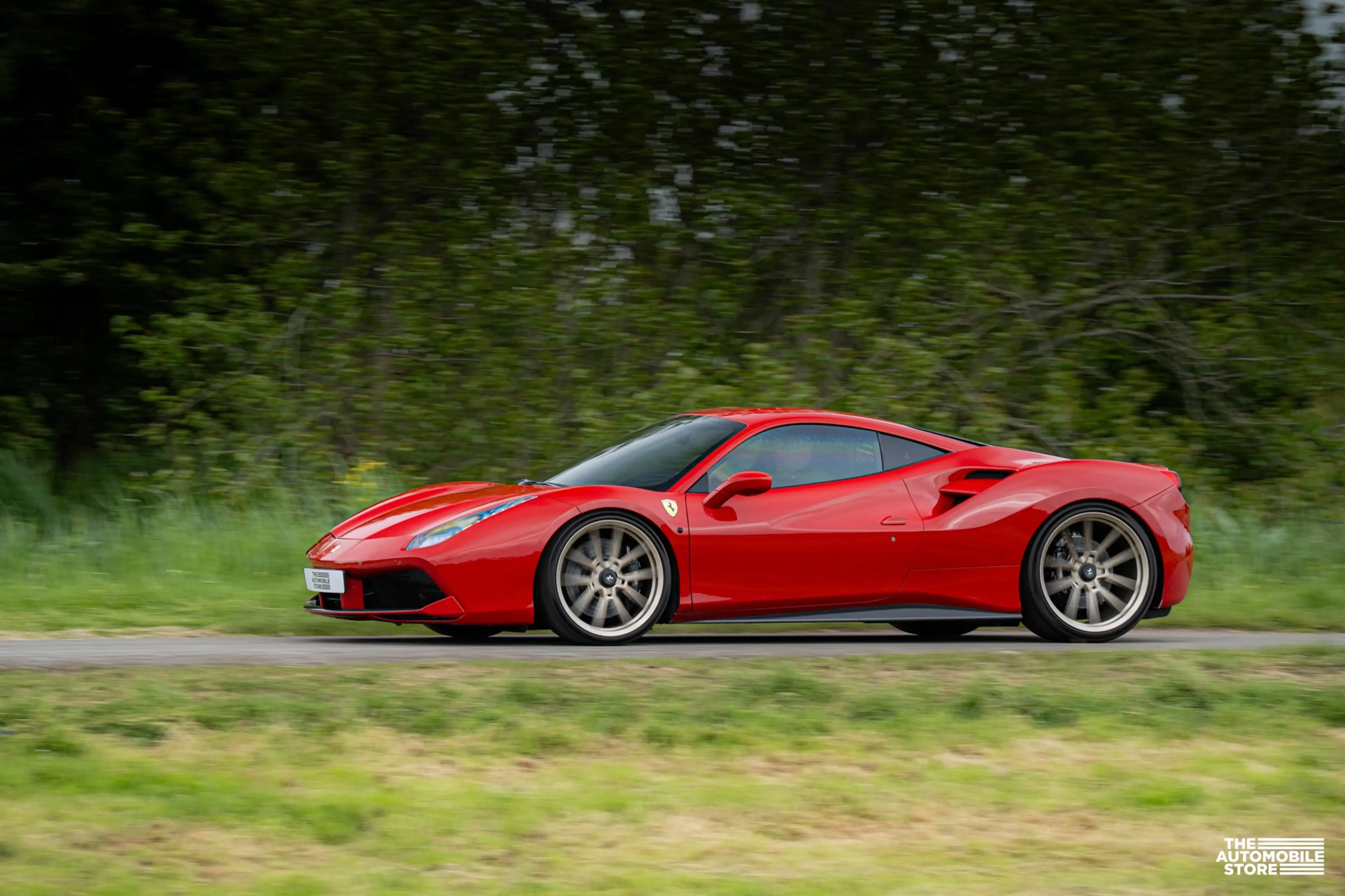 Ferrari 488 3.9 GTB HELE Novitec — photo 6