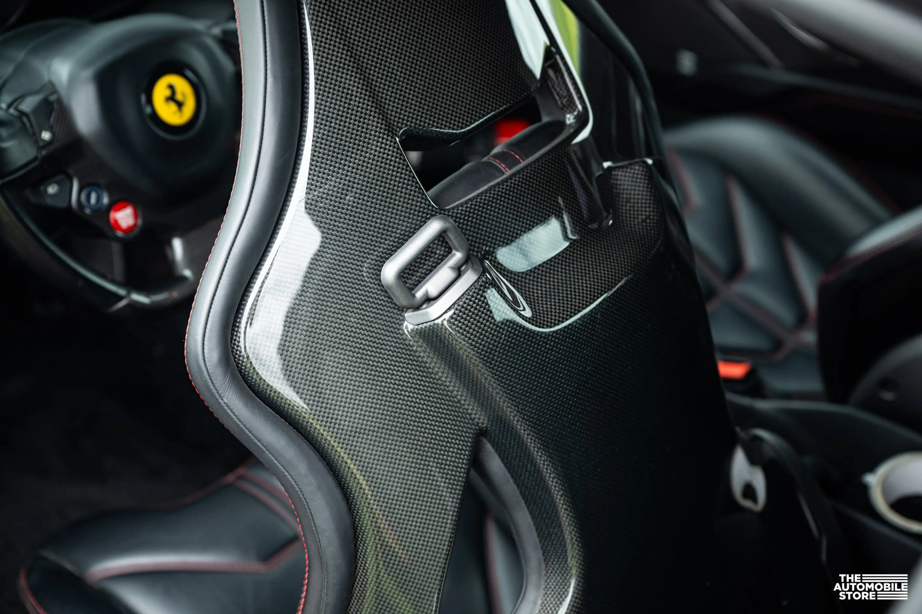 Ferrari 488 3.9 GTB HELE Novitec — photo 11