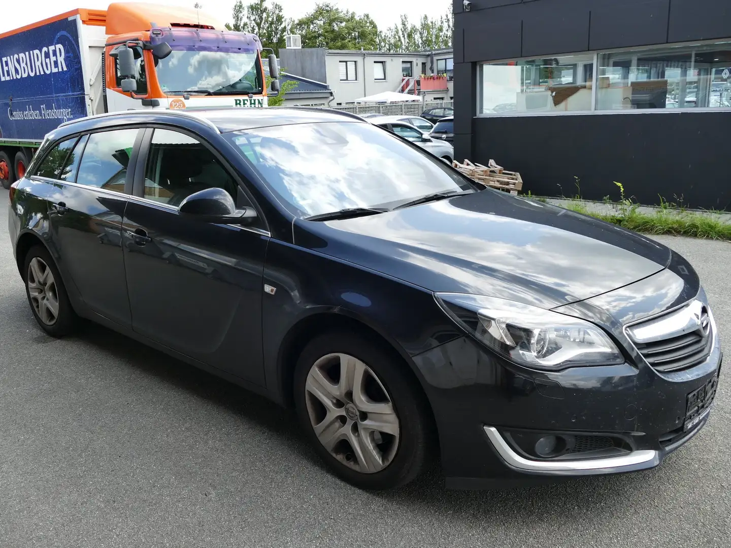 Opel Insignia B2.0 B CDTI Sports Tourer Automatik Klima Navi Tem Zwart - 2