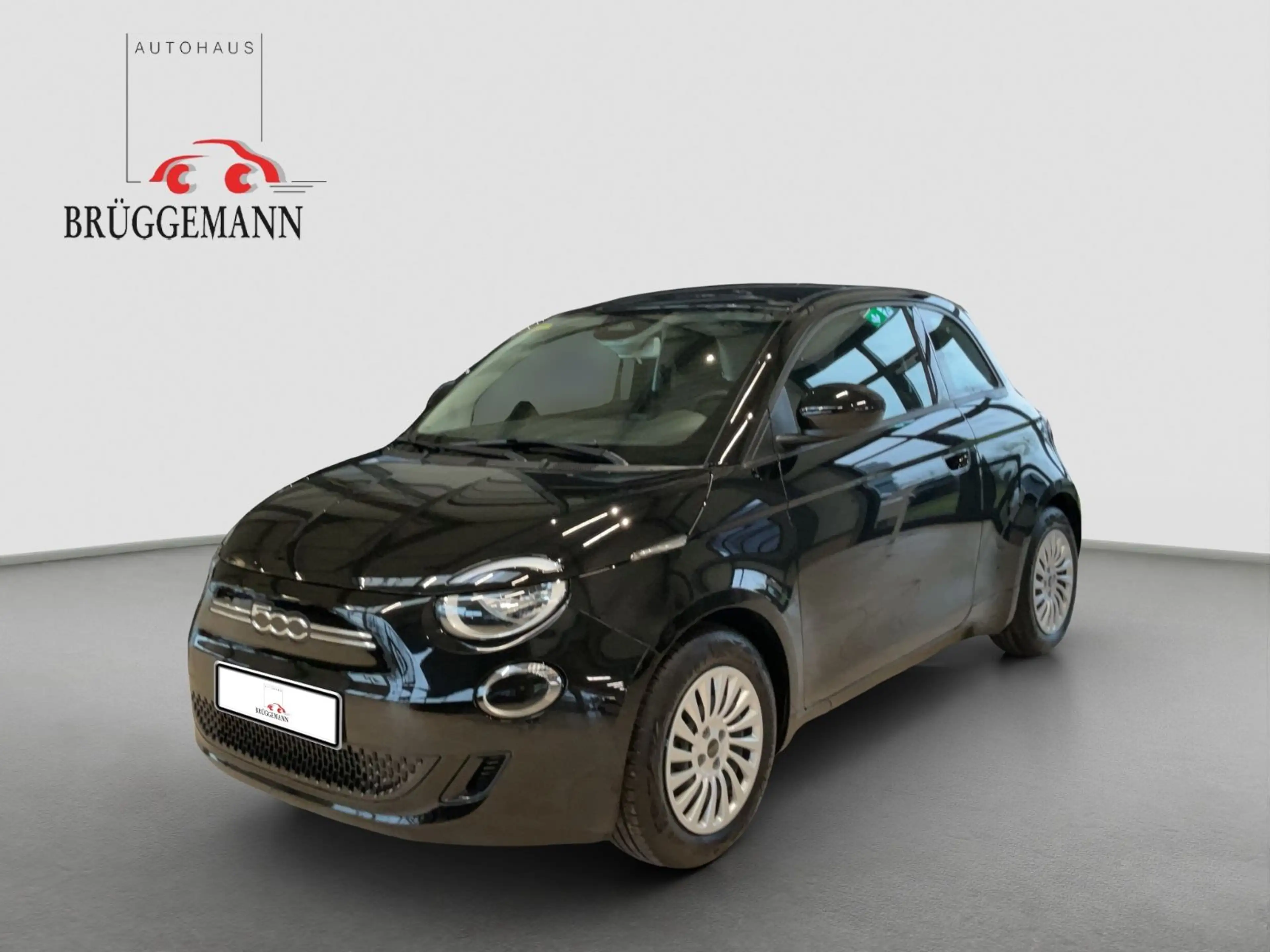 Fiat 500e Action + Ganzjahresreifen