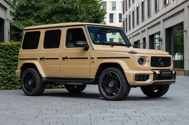 Mercedes-Benz G-Class view 3