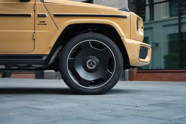 Mercedes-Benz G-Class view 10