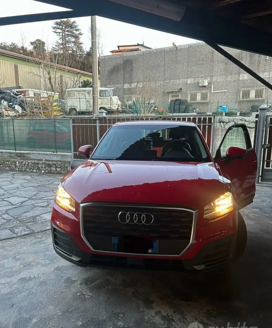 Audi Q2 1.6 tdi Business s-tronic Rosso - 1