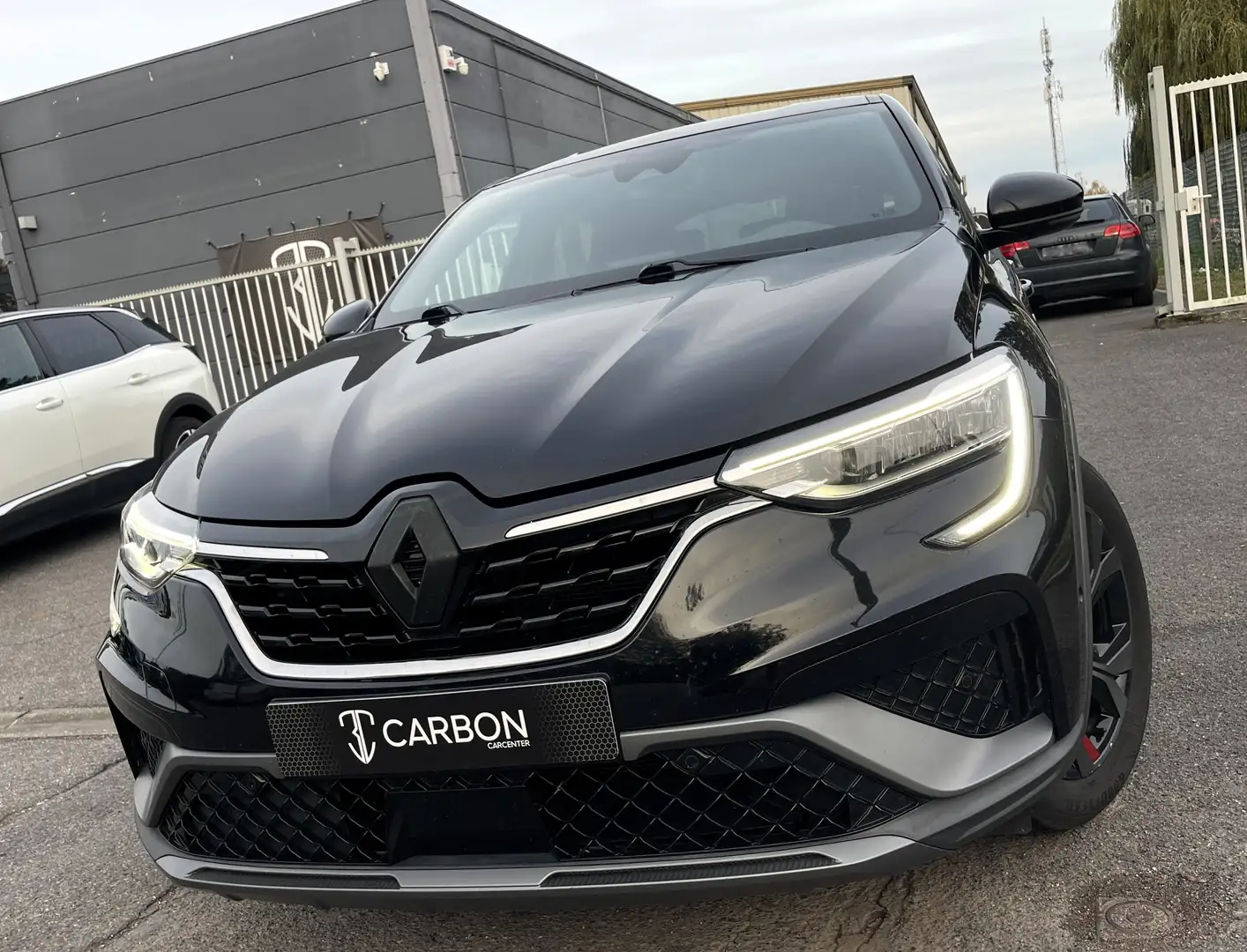 Renault Arkana ARKANA E-TECH HYBRID 145 RS LINE CUIR/NAVI/KEYLESS Zwart - 1