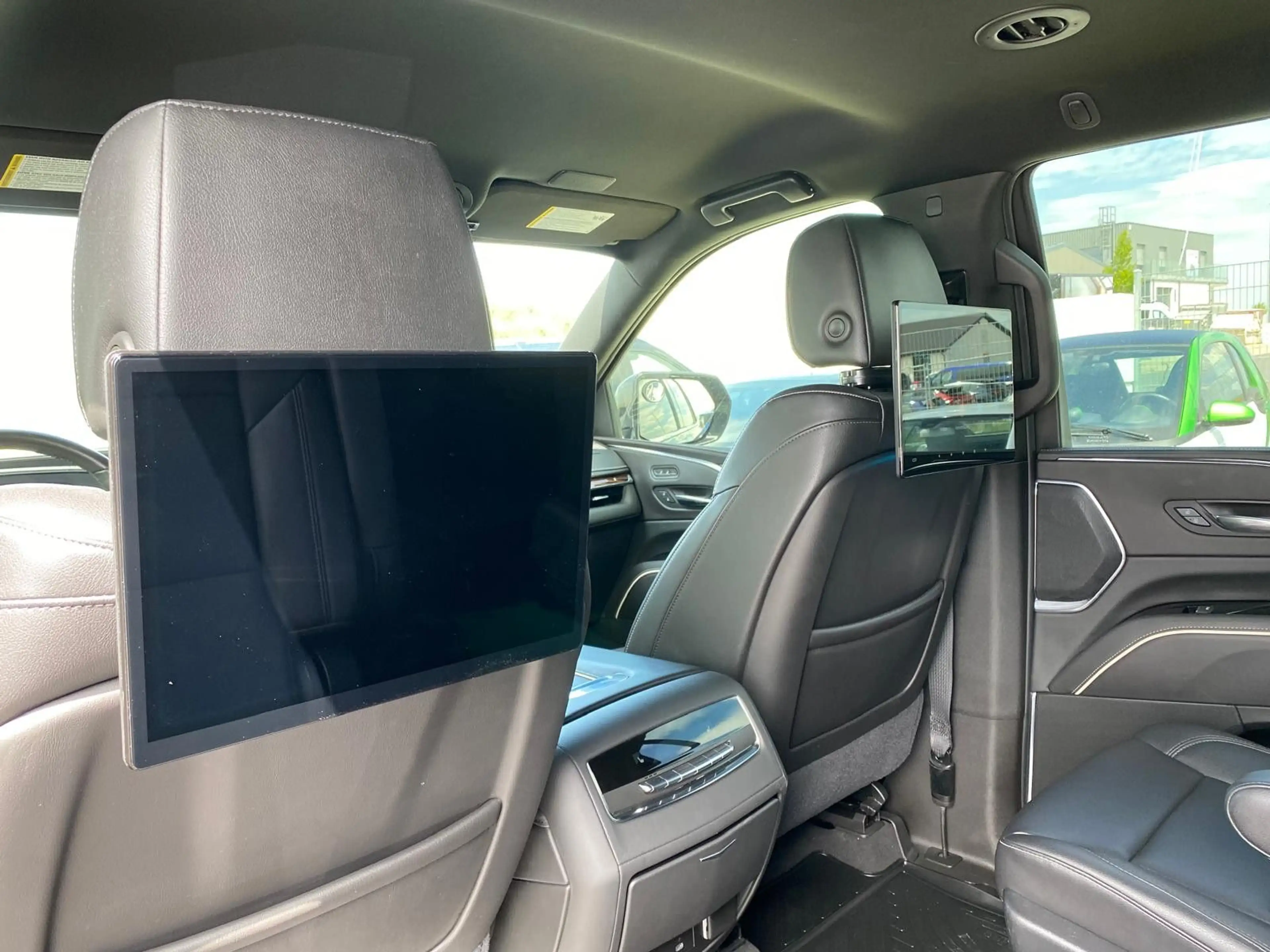 Cadillac Escalade Premium Luxury Platinum 6.2l V8 — photo 14