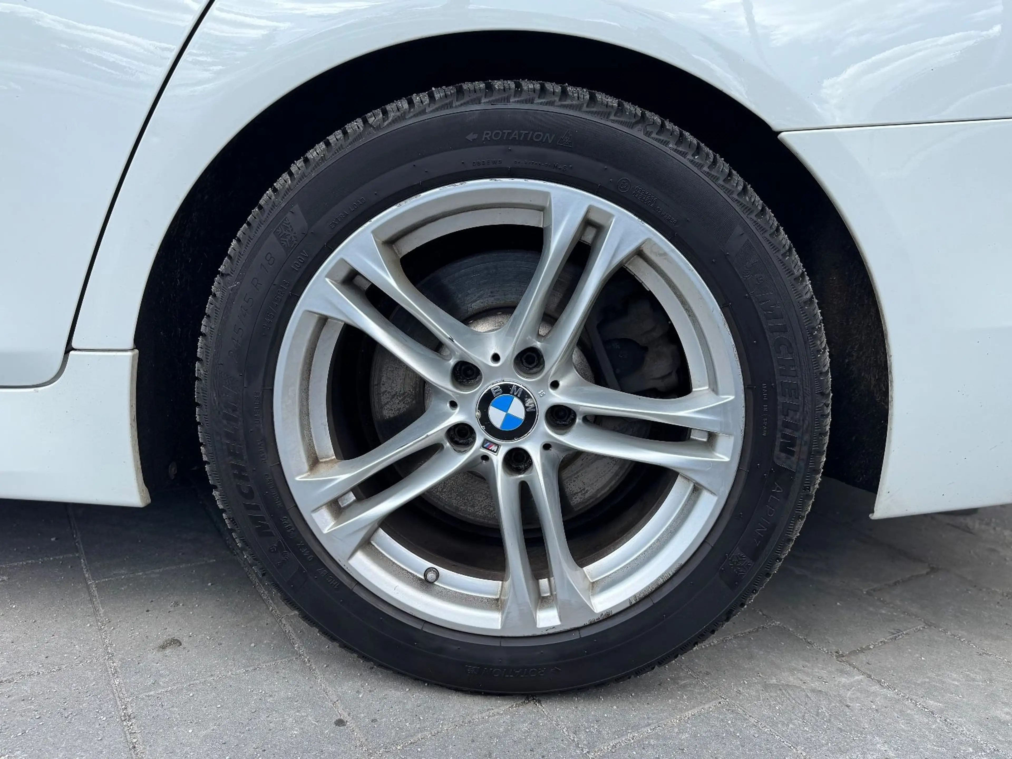 BMW 535 d xDrive Touring M-Sport*PANO/HARMAN-KARDON* — photo 6