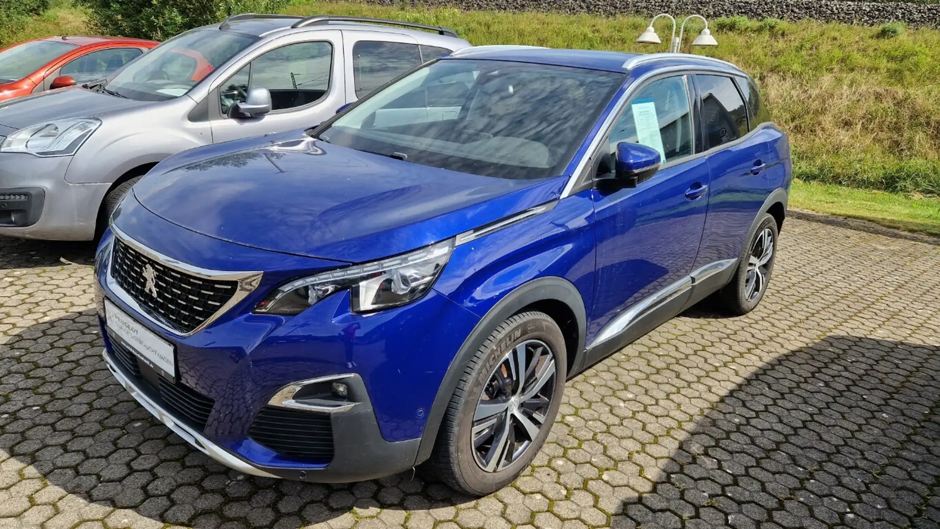Peugeot 3008 Allure PT130 NAVI RFK Blauw - 1