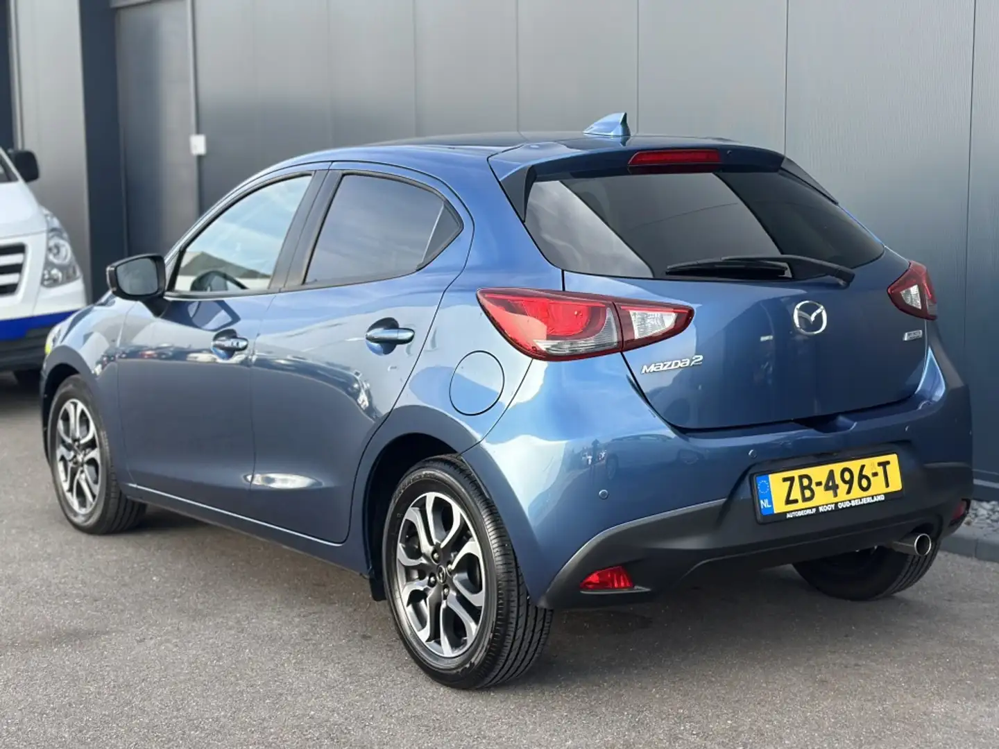 Mazda 2 1.5 Skyactiv-G GT-M Blauw - 2