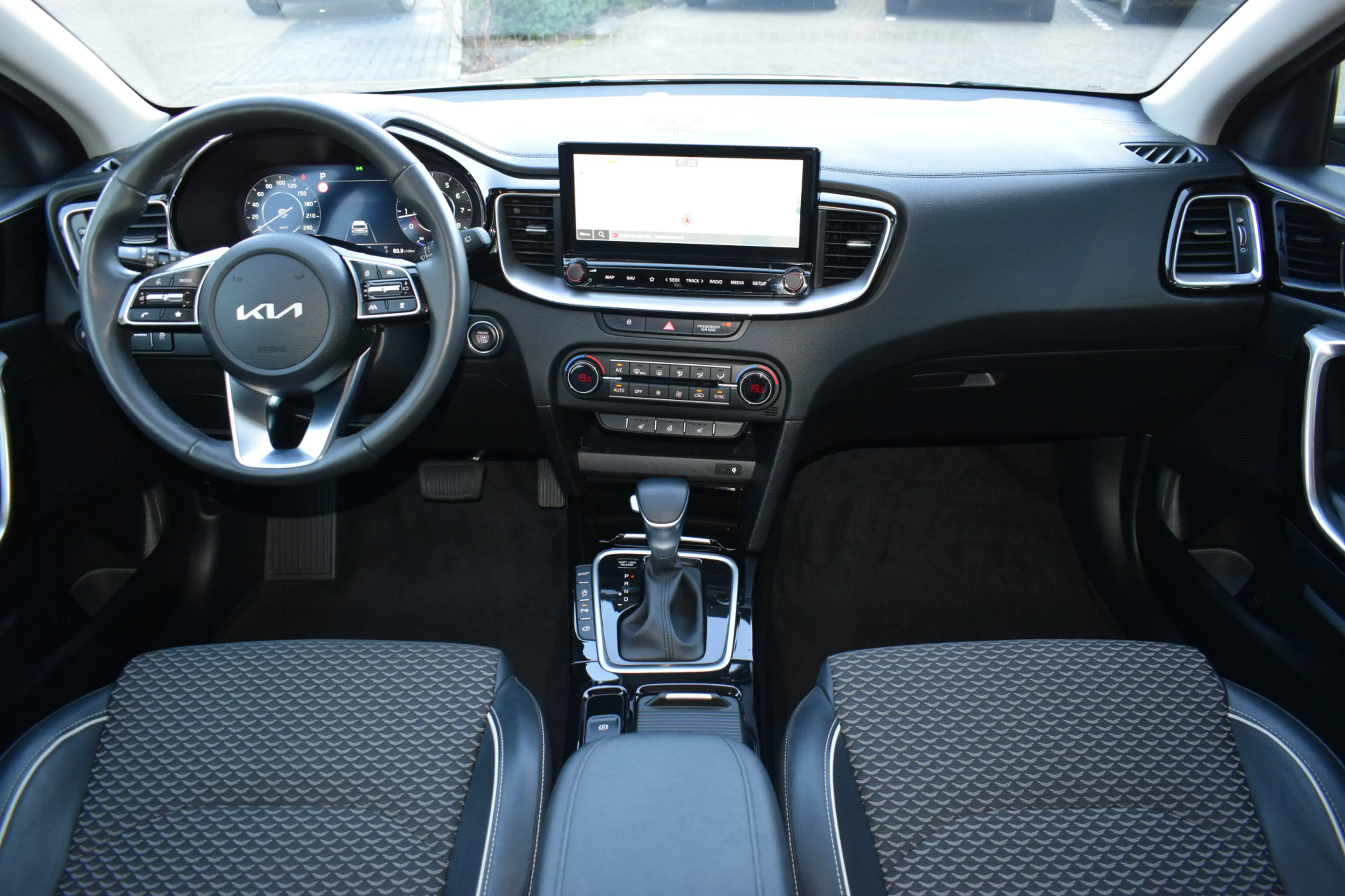 Kia Ceed / cee'd 1.5 T-GDi DynamicPlusLine | Automaat | Stuur + Sto — photo 5