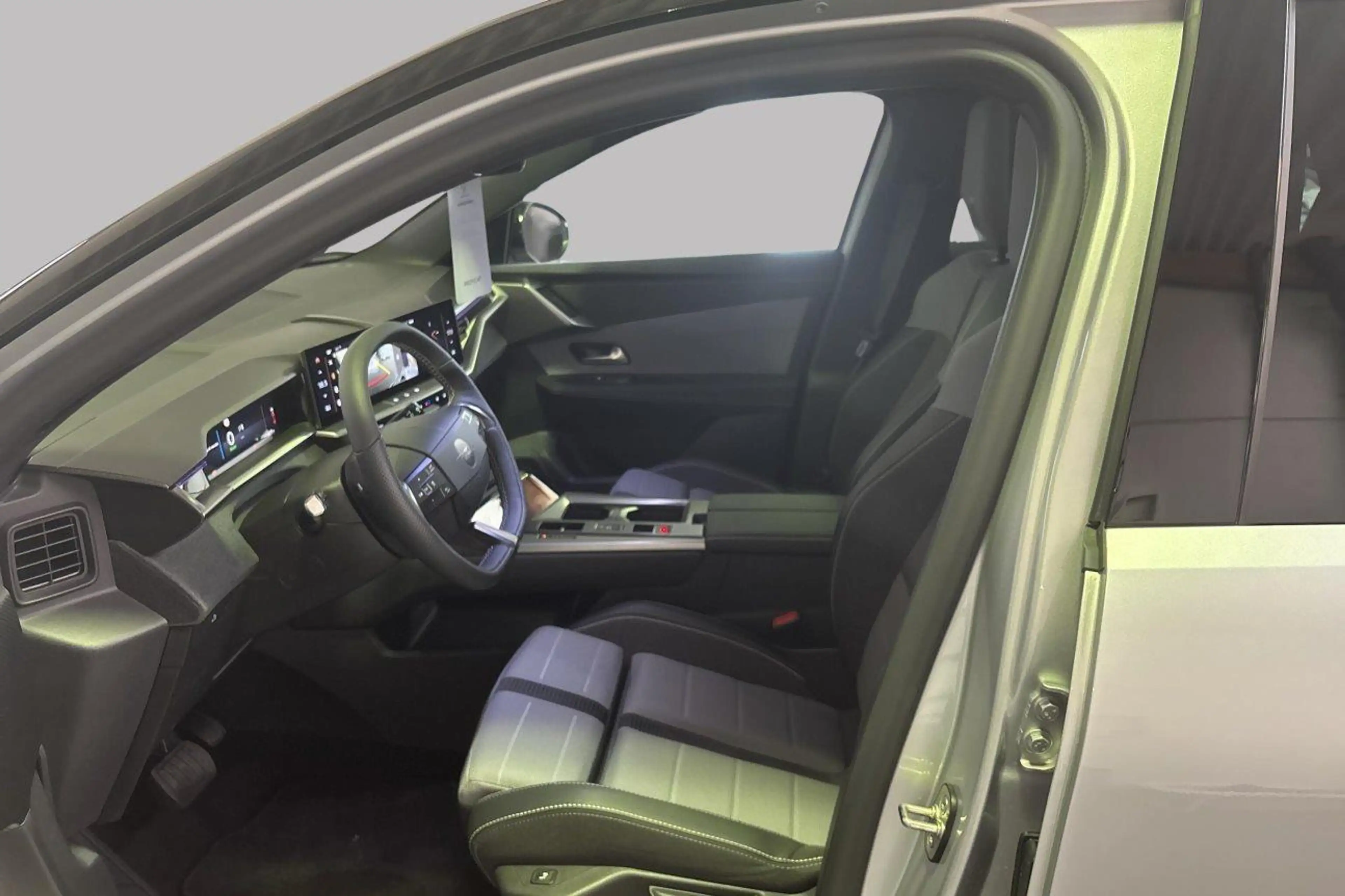 Opel Grandland ULTIMATE — photo 10