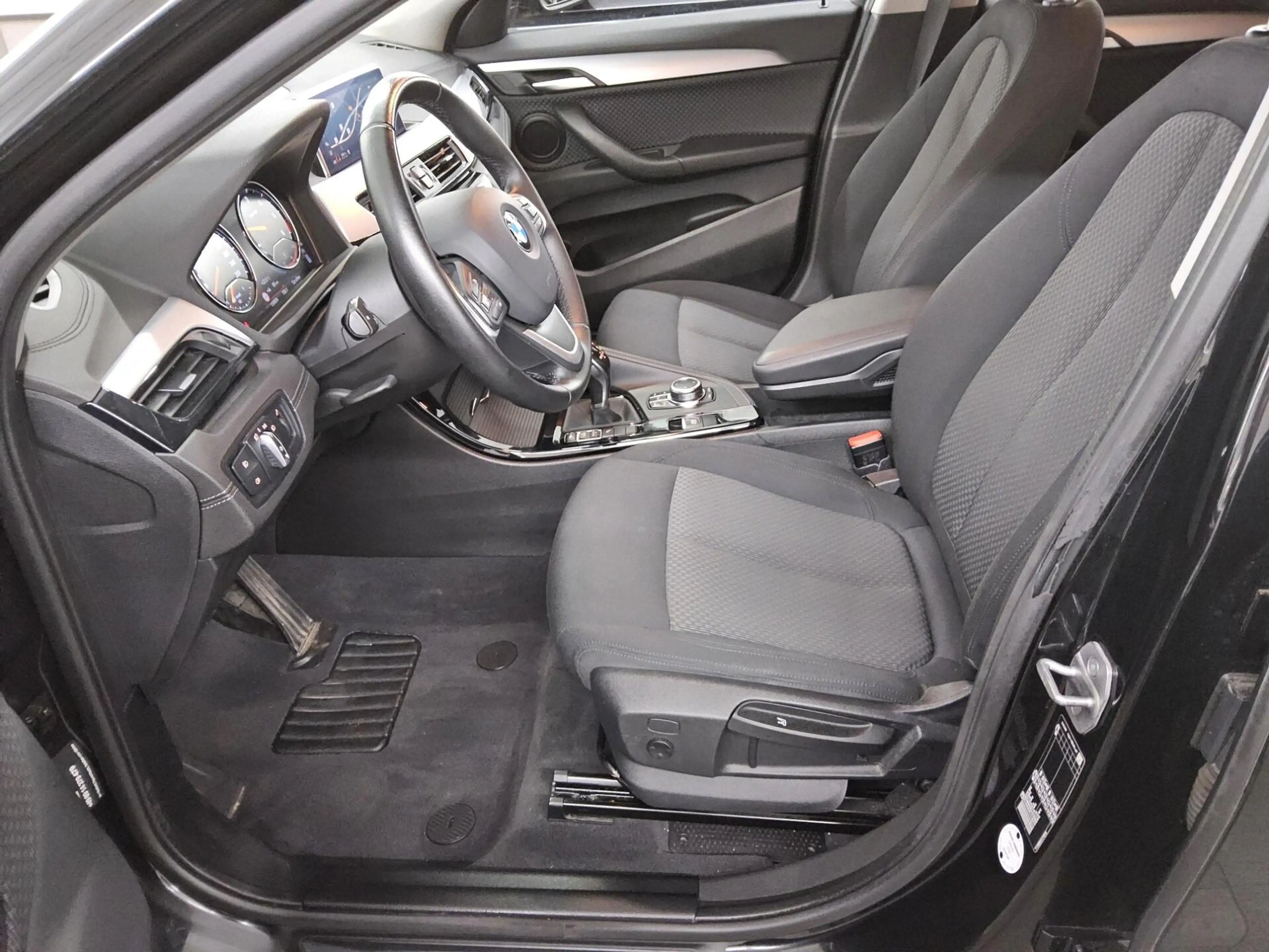 BMW X2 — photo 8