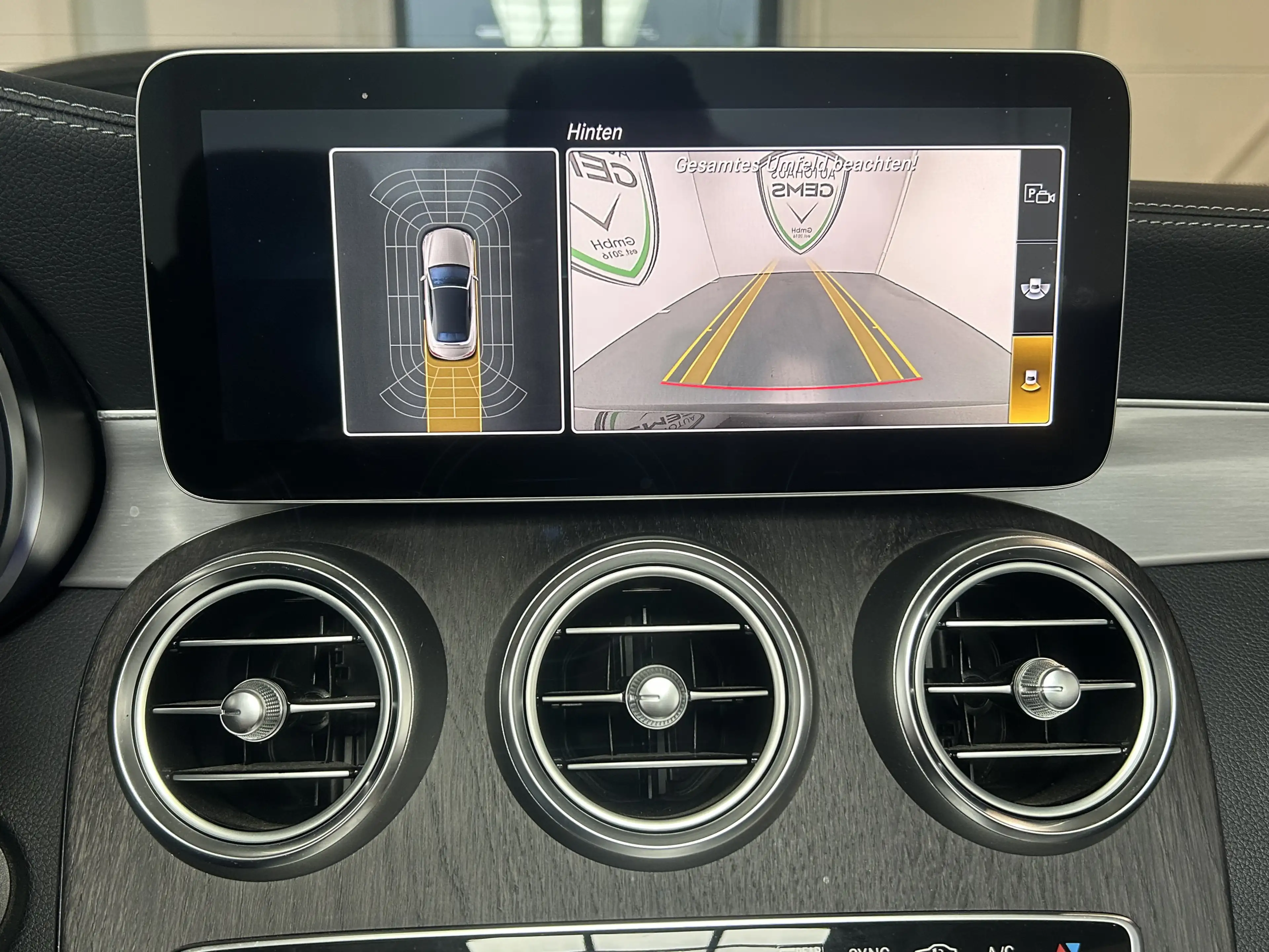 Mercedes-Benz C 63 AMG LED Burmester Ambiente R.Cam Memory — photo 15