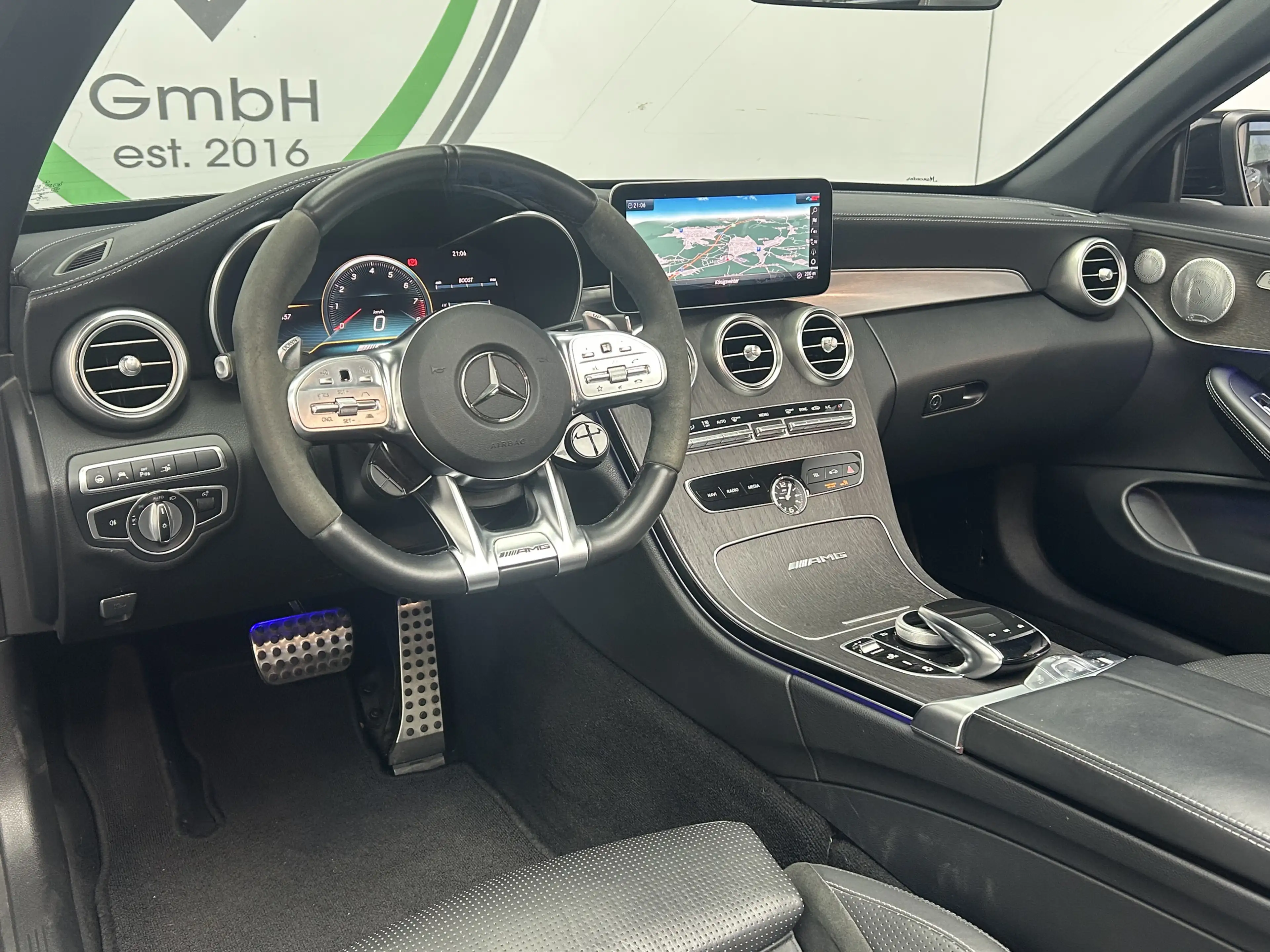 Mercedes-Benz C 63 AMG LED Burmester Ambiente R.Cam Memory — photo 11