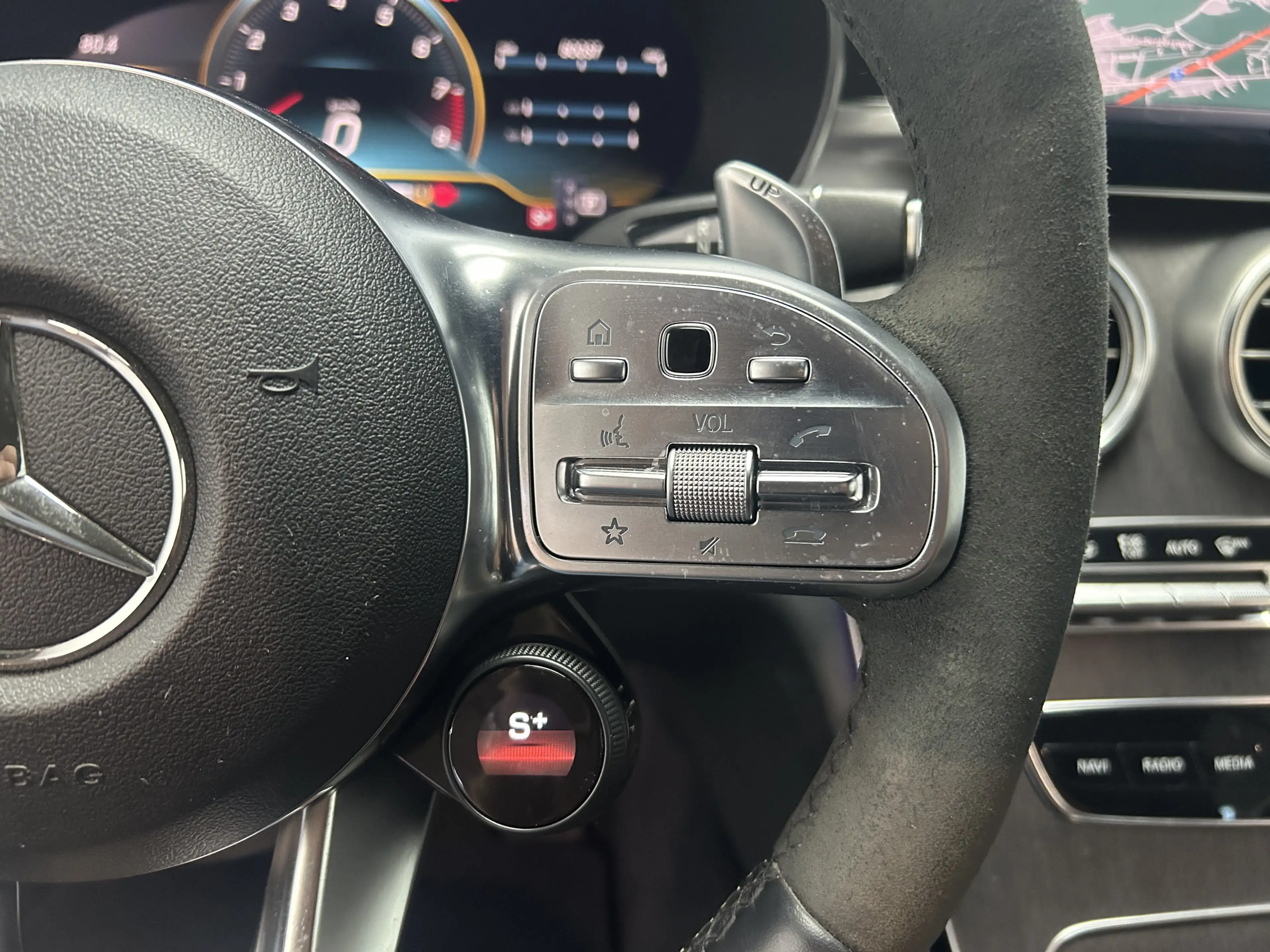 Mercedes-Benz C 63 AMG LED Burmester Ambiente R.Cam Memory — photo 22