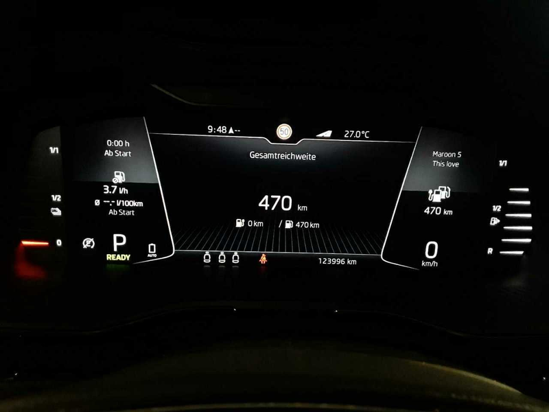 Skoda Superb Combi 1.4 TSI L&K iV Virtual 360° AHK ACC — photo 9