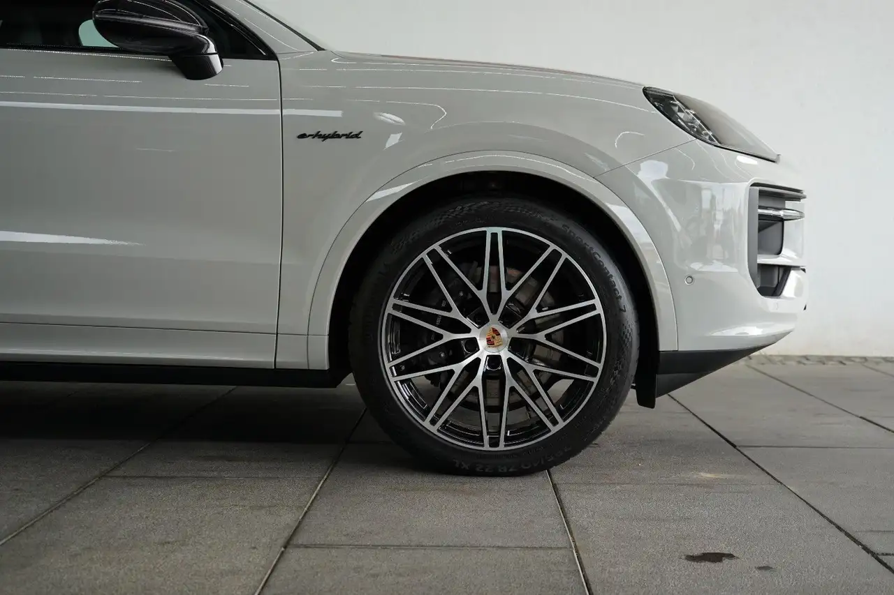 Porsche Cayenne Coupe E-Hybrid Black Edition/Kreide /22z 5