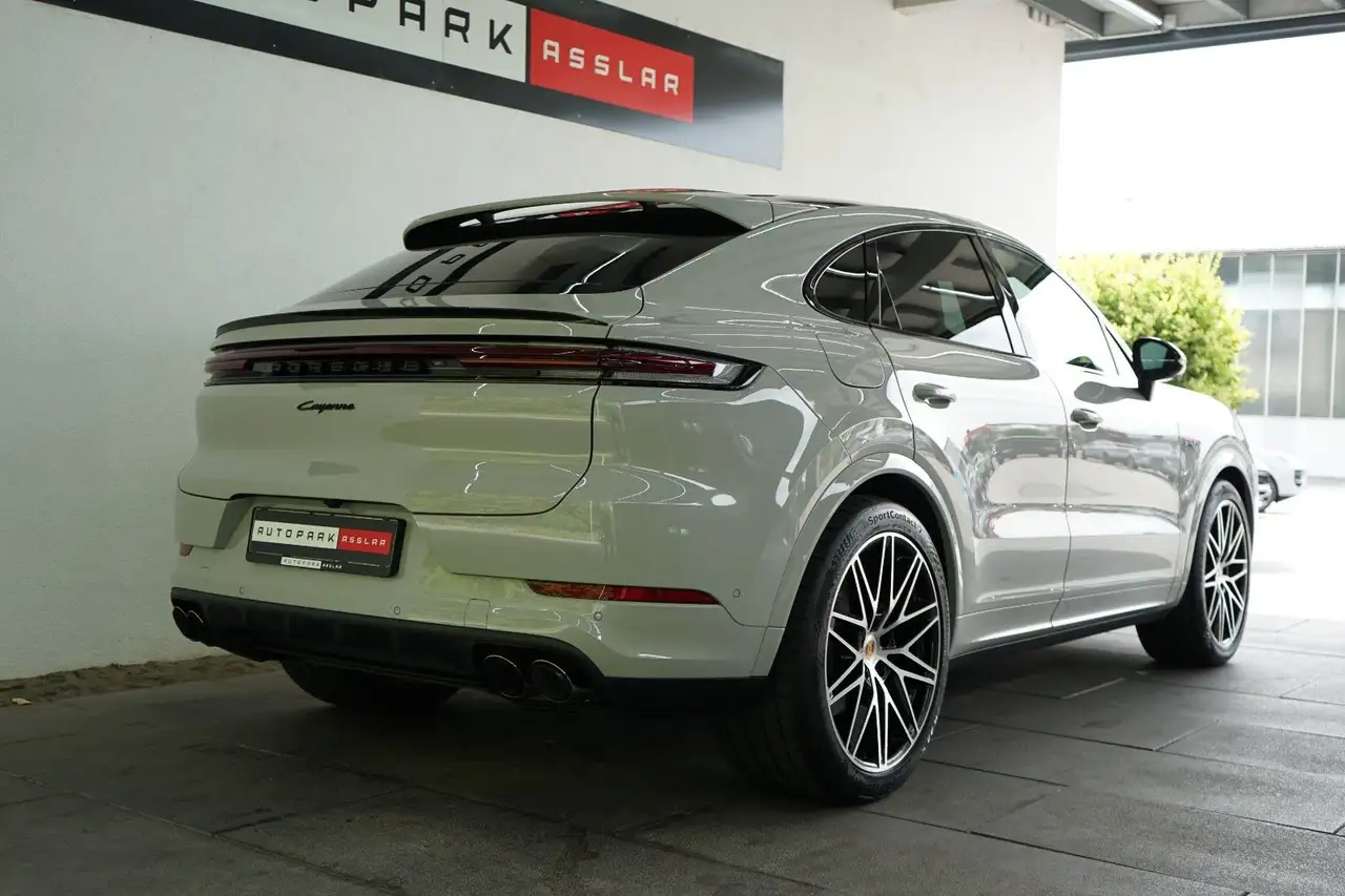 Porsche Cayenne Coupe E-Hybrid Black Edition/Kreide /22z 6