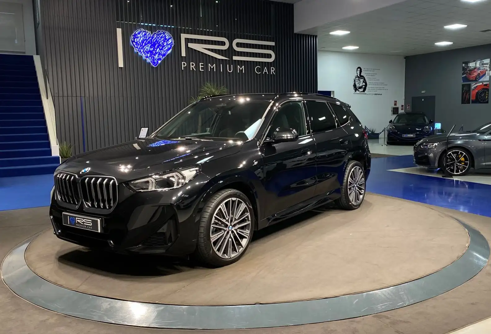 BMW X1 sDrive 20i M Schwarz - 2
