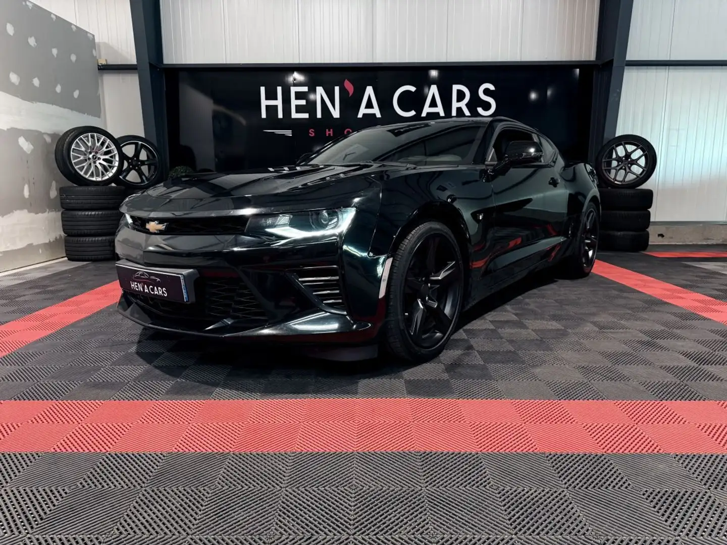 Chevrolet Camaro (6) 6.2L 6MT Schwarz - 1