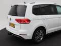 Volkswagen Touran 1.5 TSi 150 Pk Automaat R-Line 7-Pers | Trekhaak | Wit - thumbnail 17