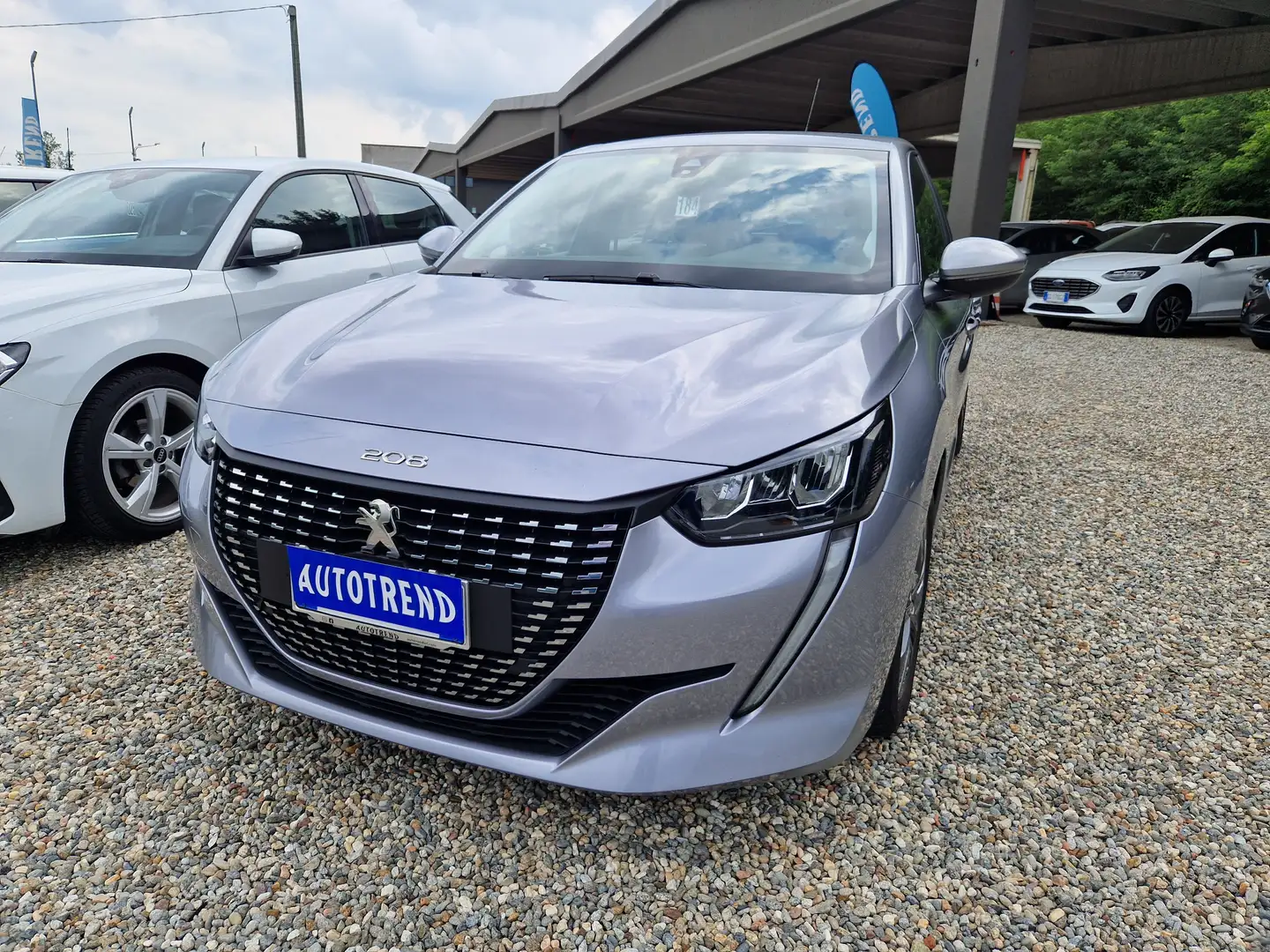 Peugeot 208 1.2 puretech Active Pack s Gris - 1