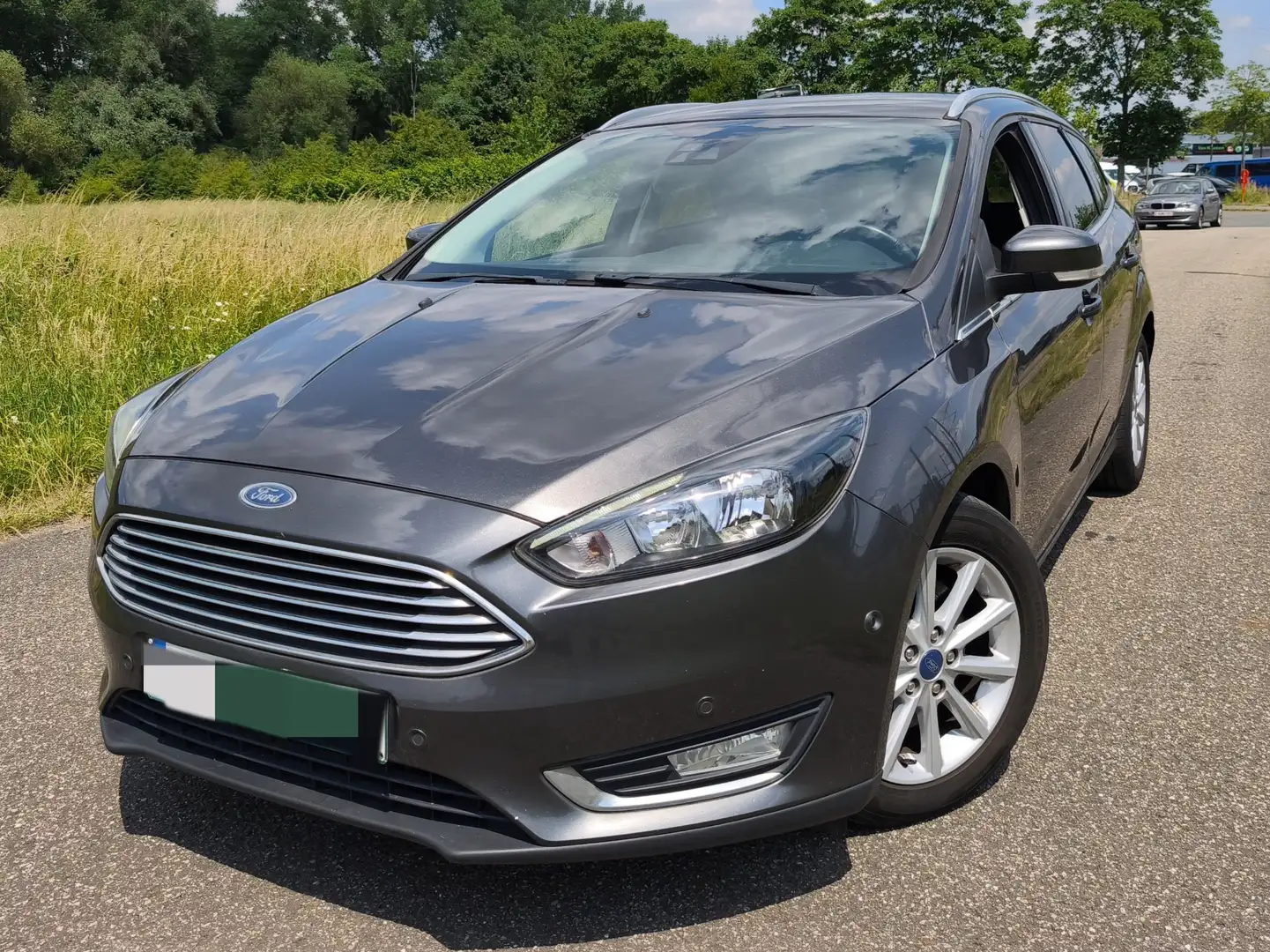 Ford Focus Turnier 2.0 TDCi DPF Start-Stopp-System Titanium Bruin - 1