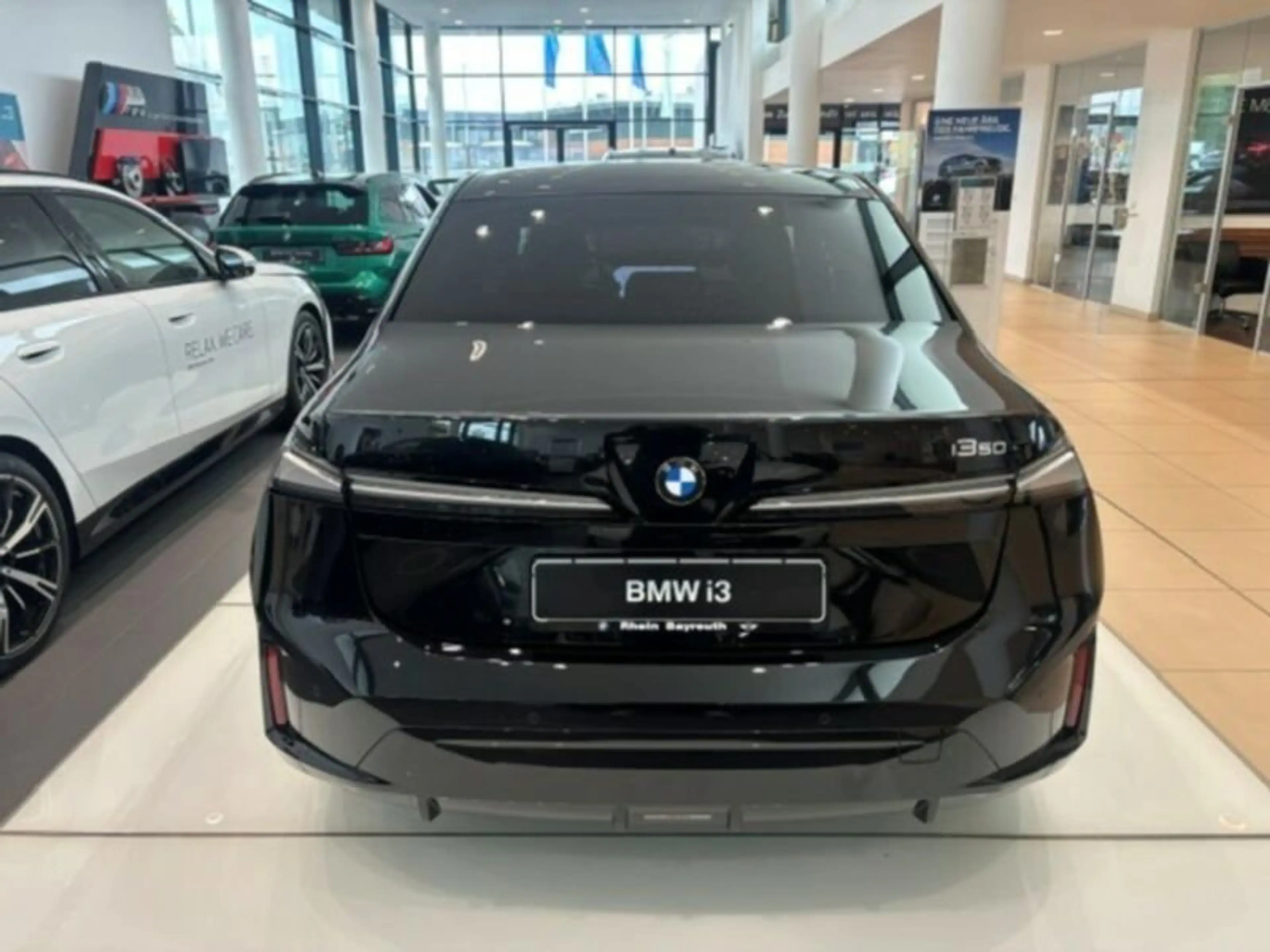 BMW i3 50 xDrive Limousine M Sportpaket — photo 7