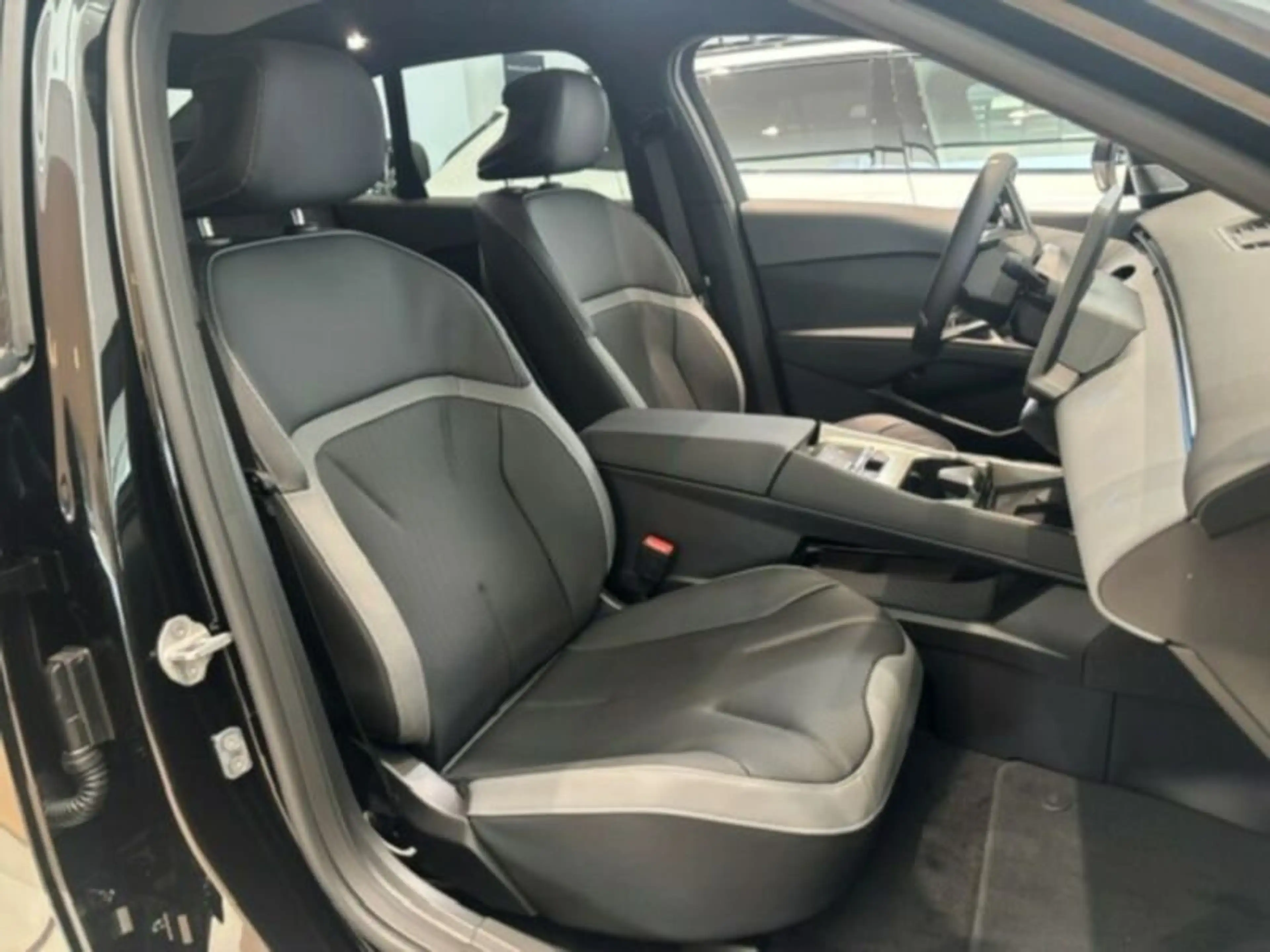 BMW i3 50 xDrive Limousine M Sportpaket — photo 10