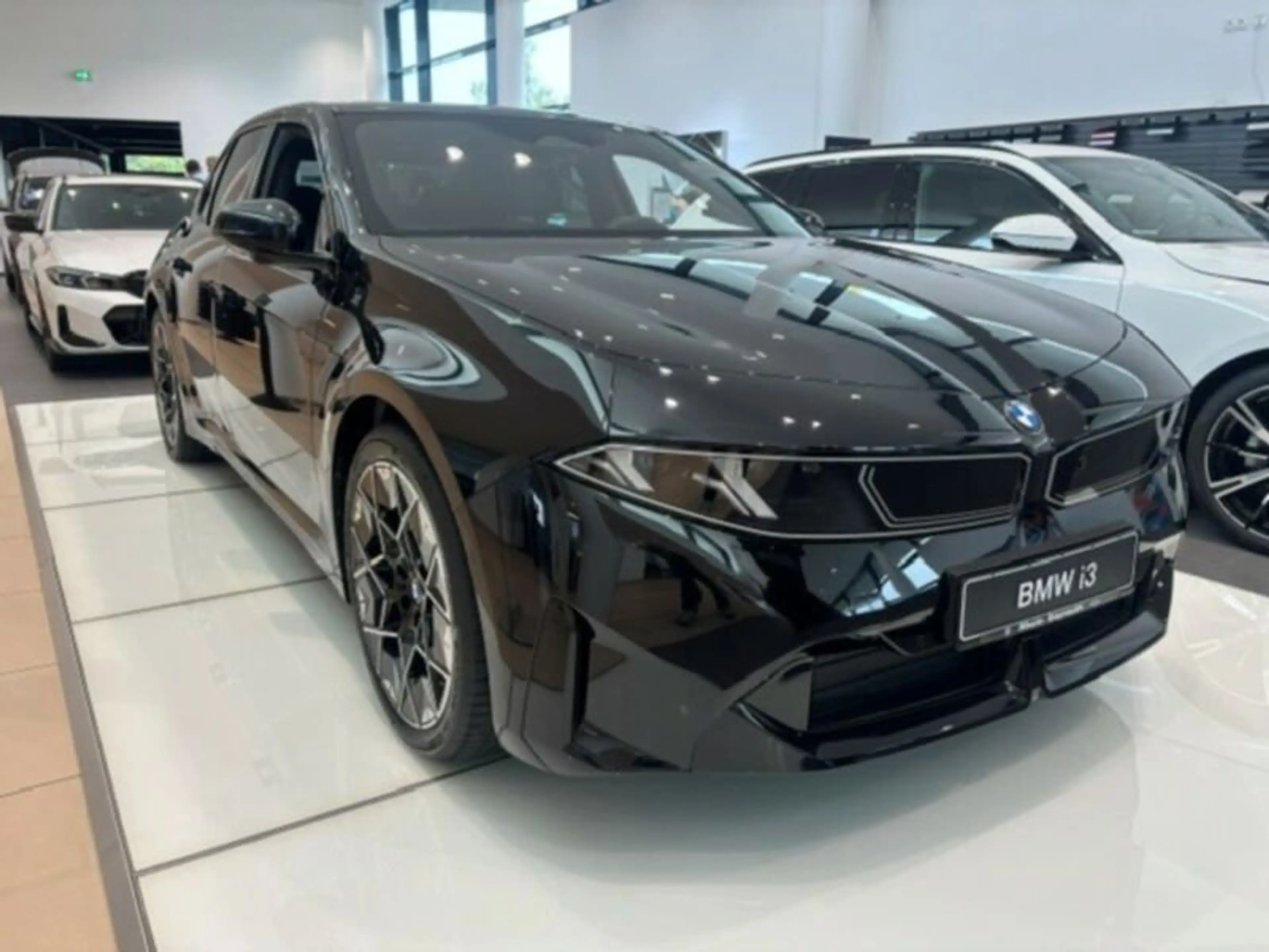 BMW i3 50 xDrive Limousine M Sportpaket — photo 4