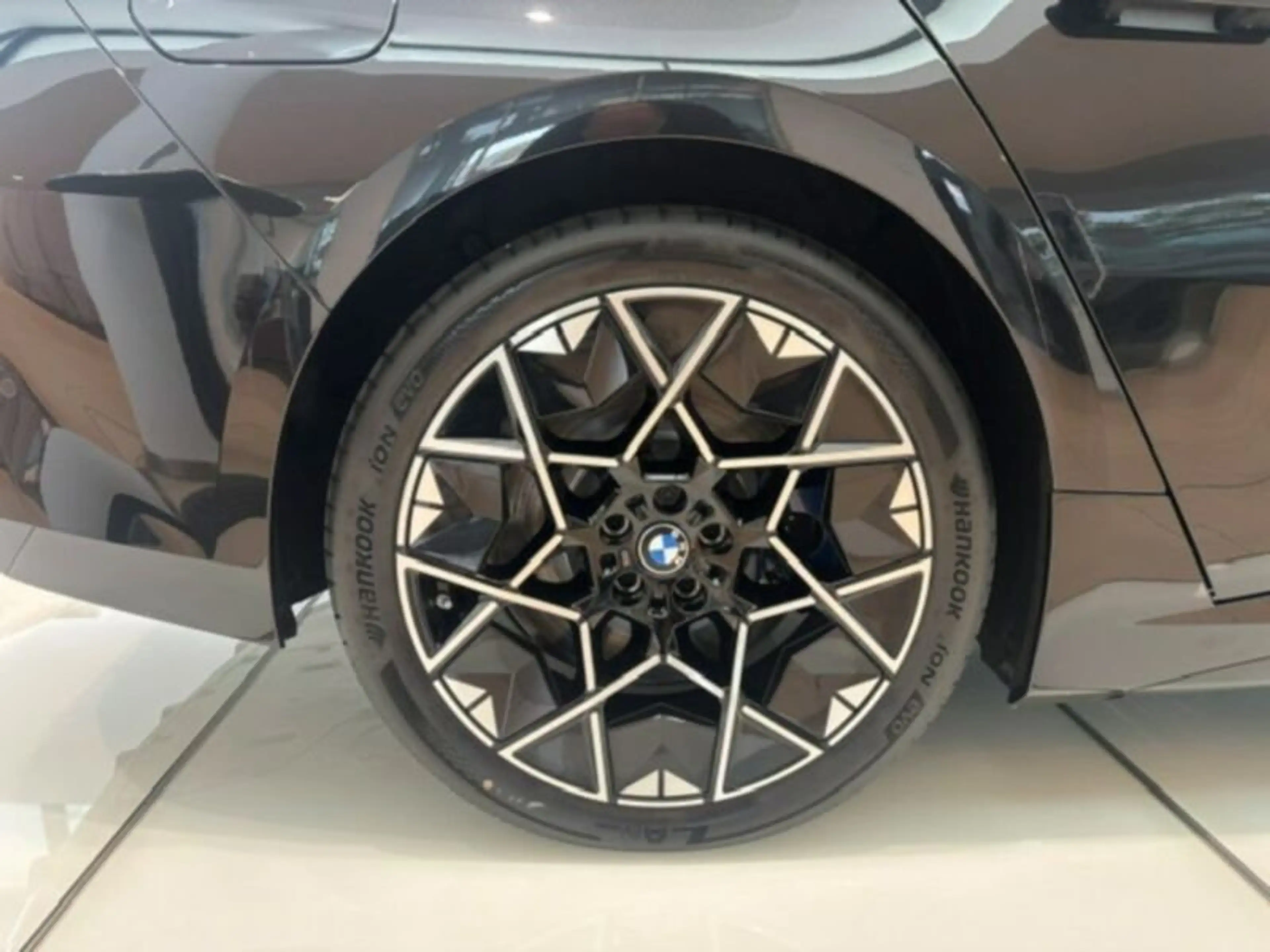 BMW i3 50 xDrive Limousine M Sportpaket — photo 5