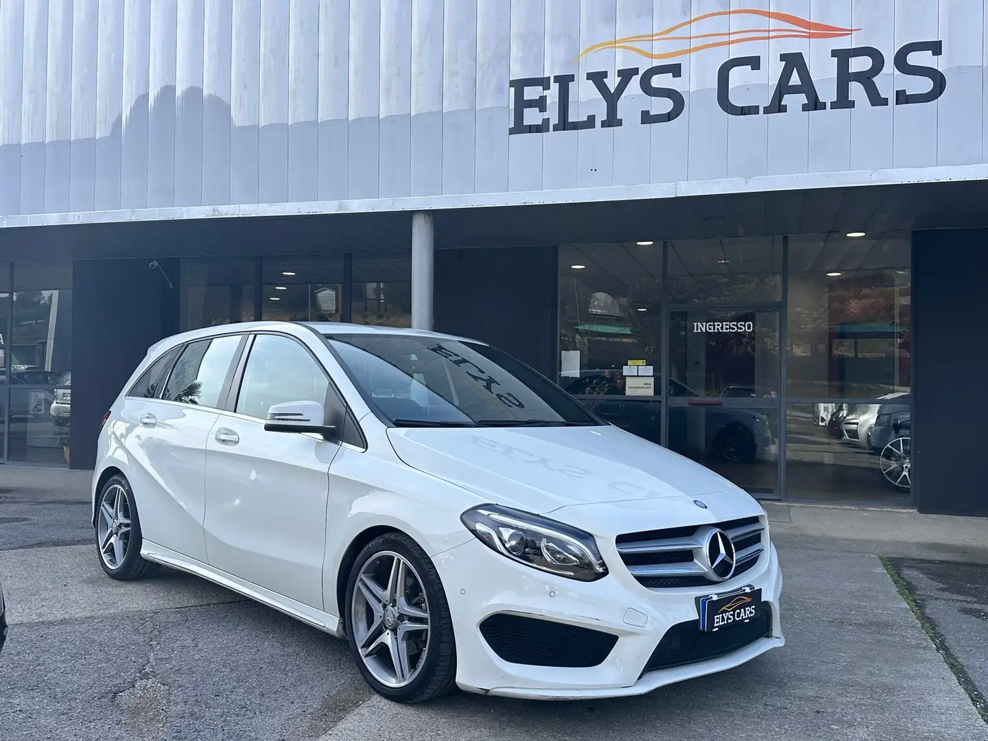 Mercedes-Benz B 180 d (cdi) Premium FL E6 Wit - 1