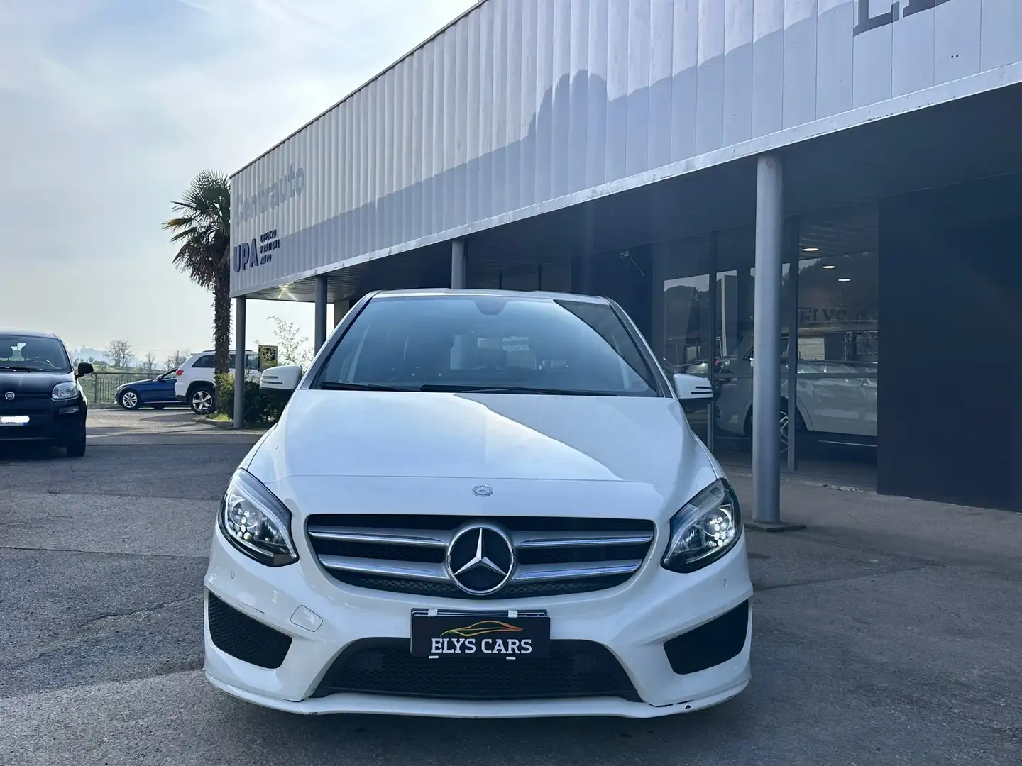 Mercedes-Benz B 180 d (cdi) Premium FL E6 Wit - 2