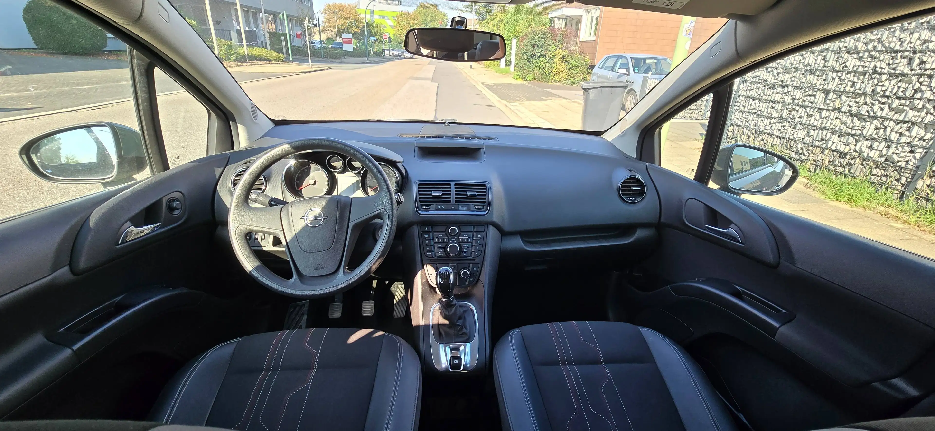 Opel Meriva Selection — photo 12