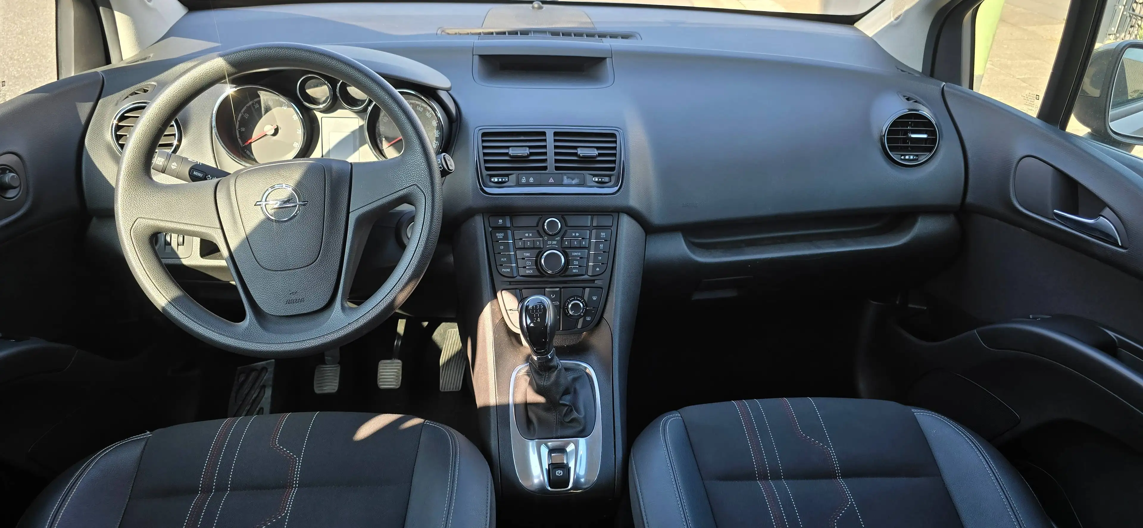 Opel Meriva Selection — photo 13