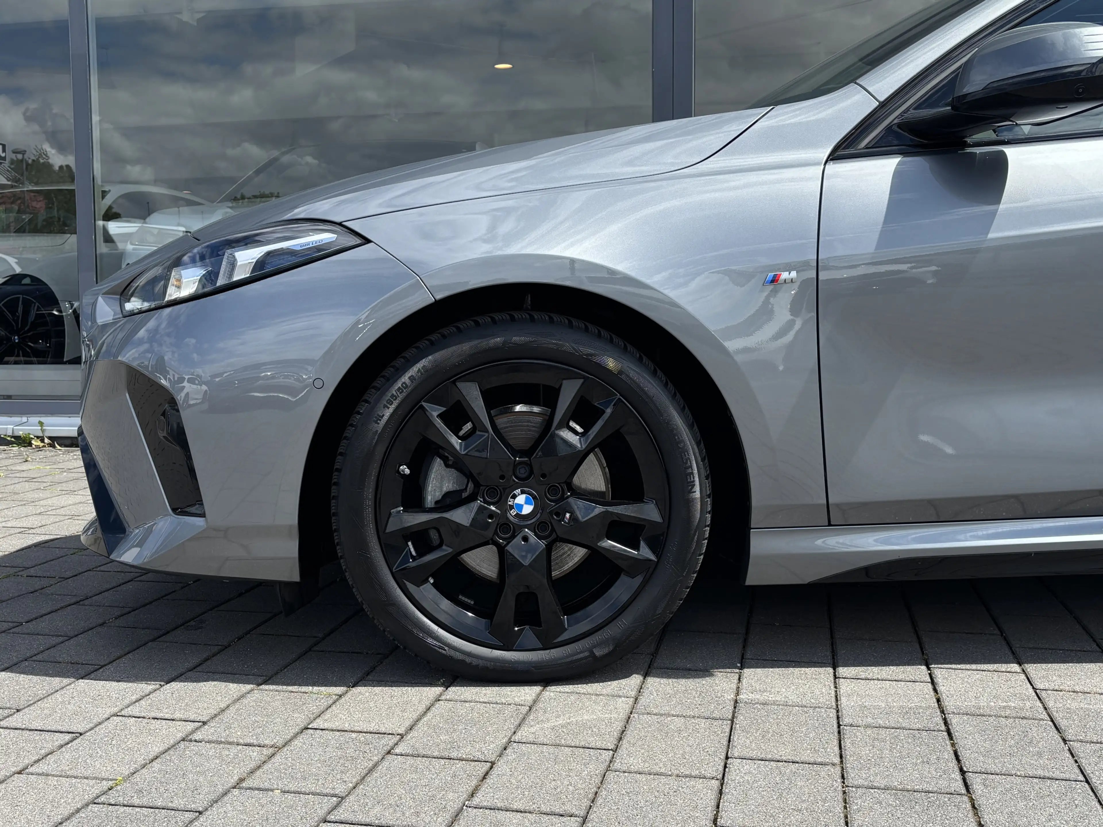 BMW 120 i M Sportpak. Headup+HIFI°el.Sitze°AHK°18Zol — photo 2