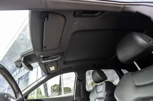 Audi E-Tron view 12