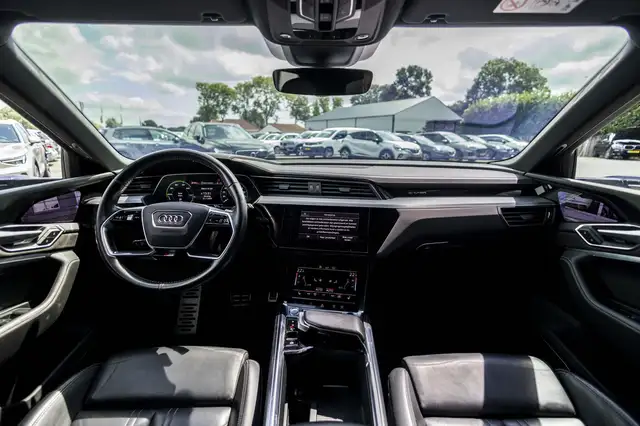 Audi E-Tron view 6