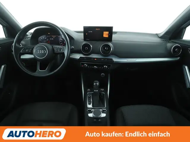 Audi Q2 view 12