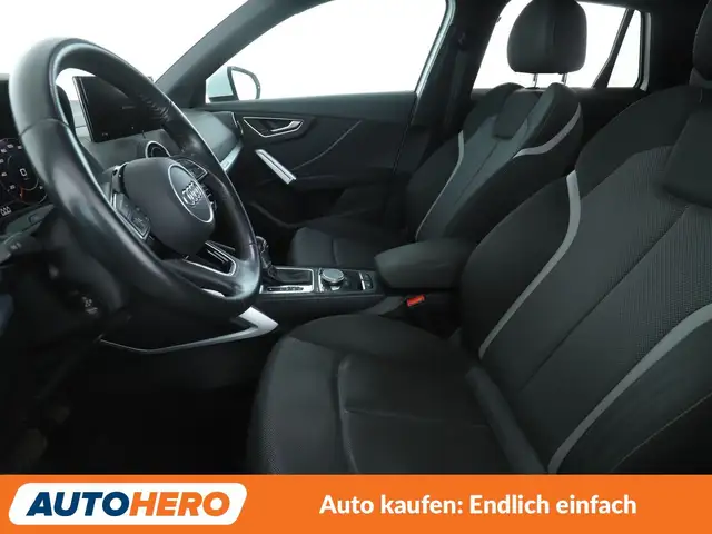 Audi Q2 view 10