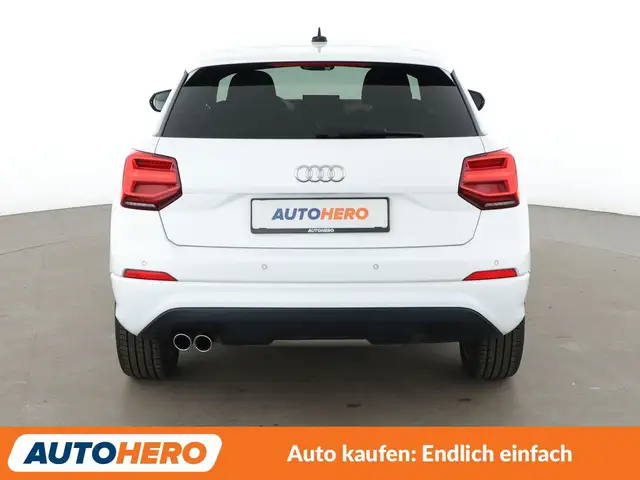 Audi Q2 view 5