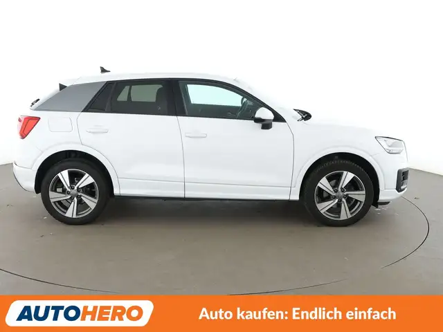 Audi Q2 view 7