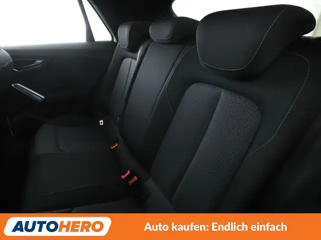 Audi Q2 view 14